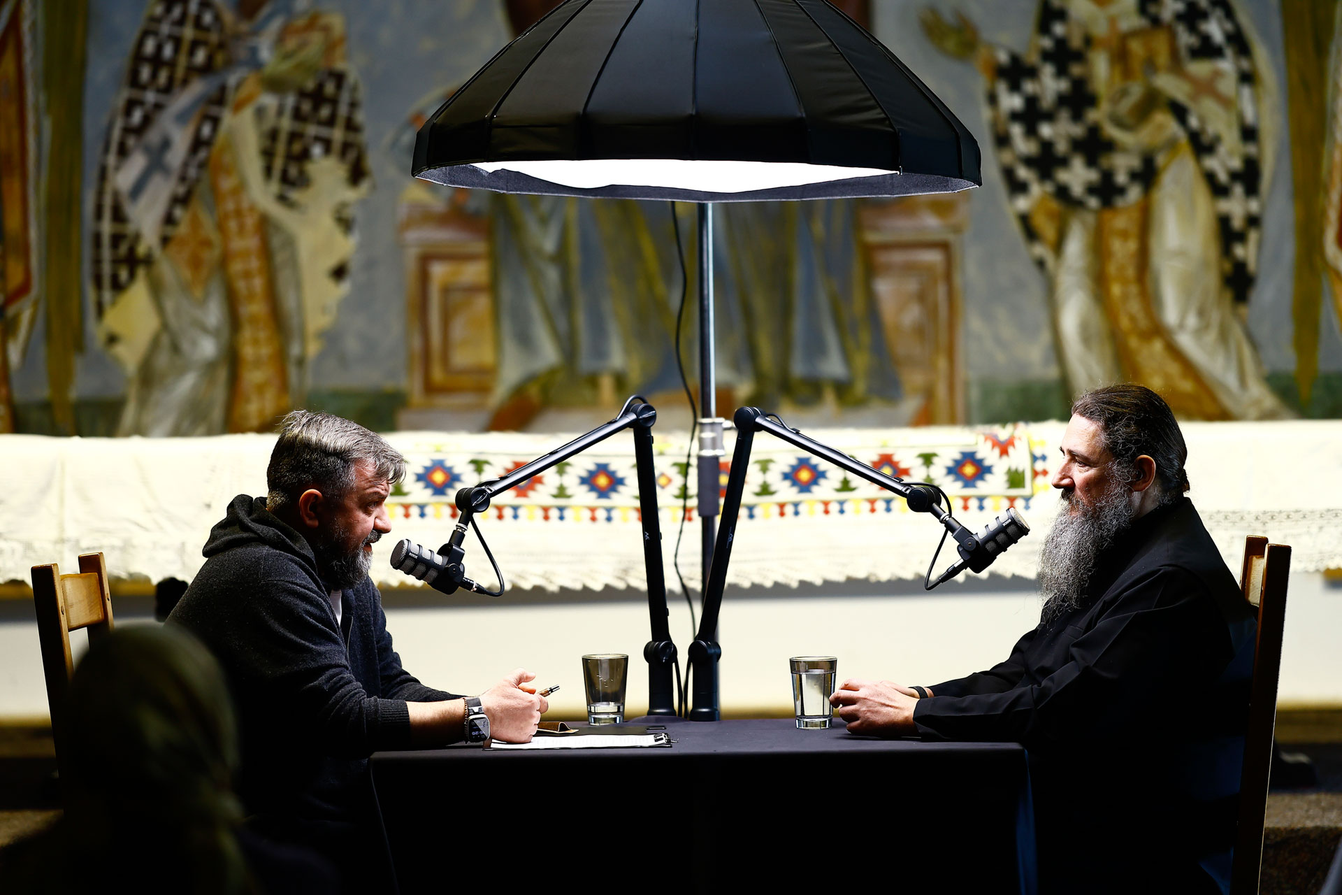 Profesori din toată țara, reuniți la Găbud pentru o întâlnire despre vulnerabilitate și siguranță emoțională