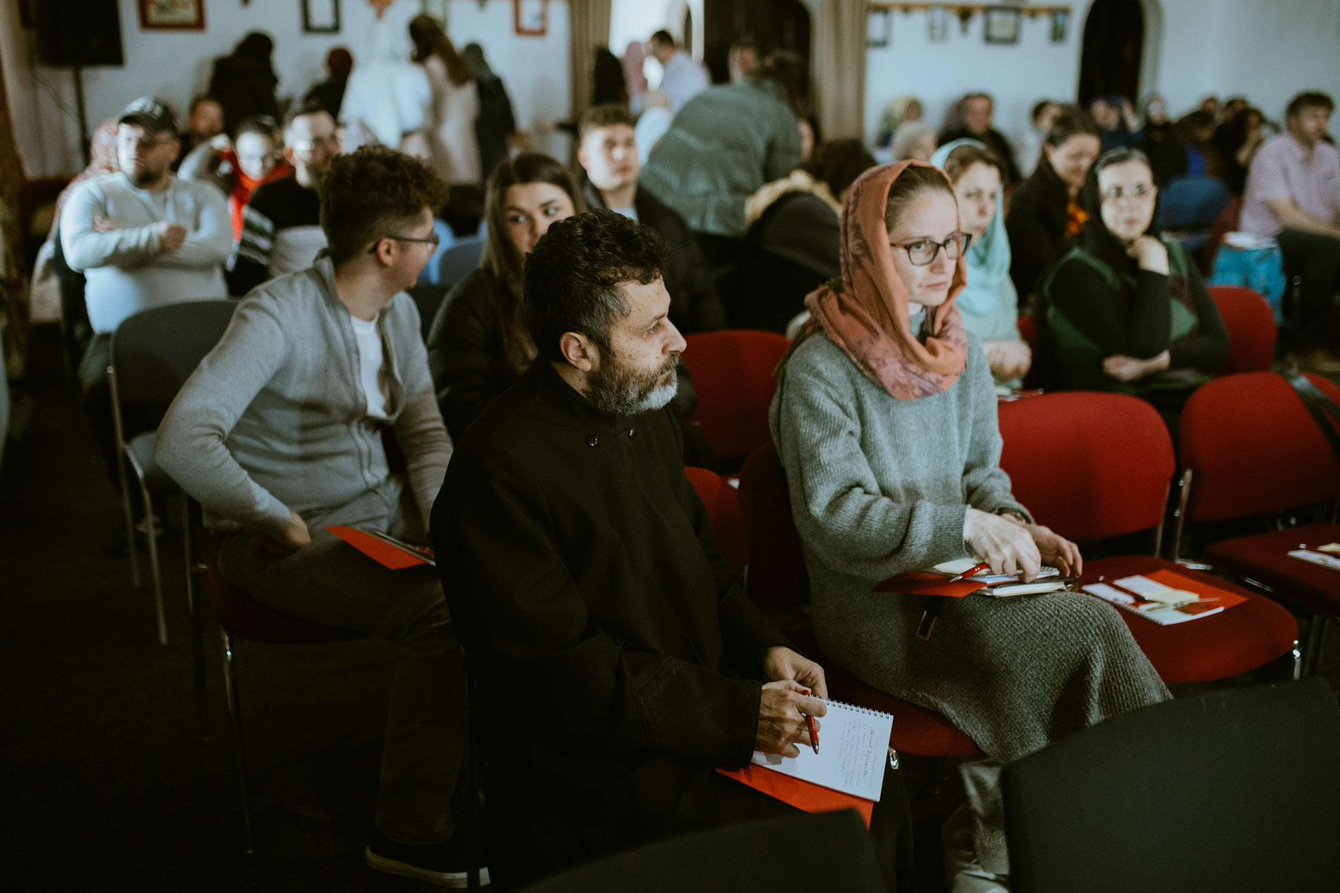 Profesori din toată țara, reuniți la Găbud pentru o întâlnire despre vulnerabilitate și siguranță emoțională