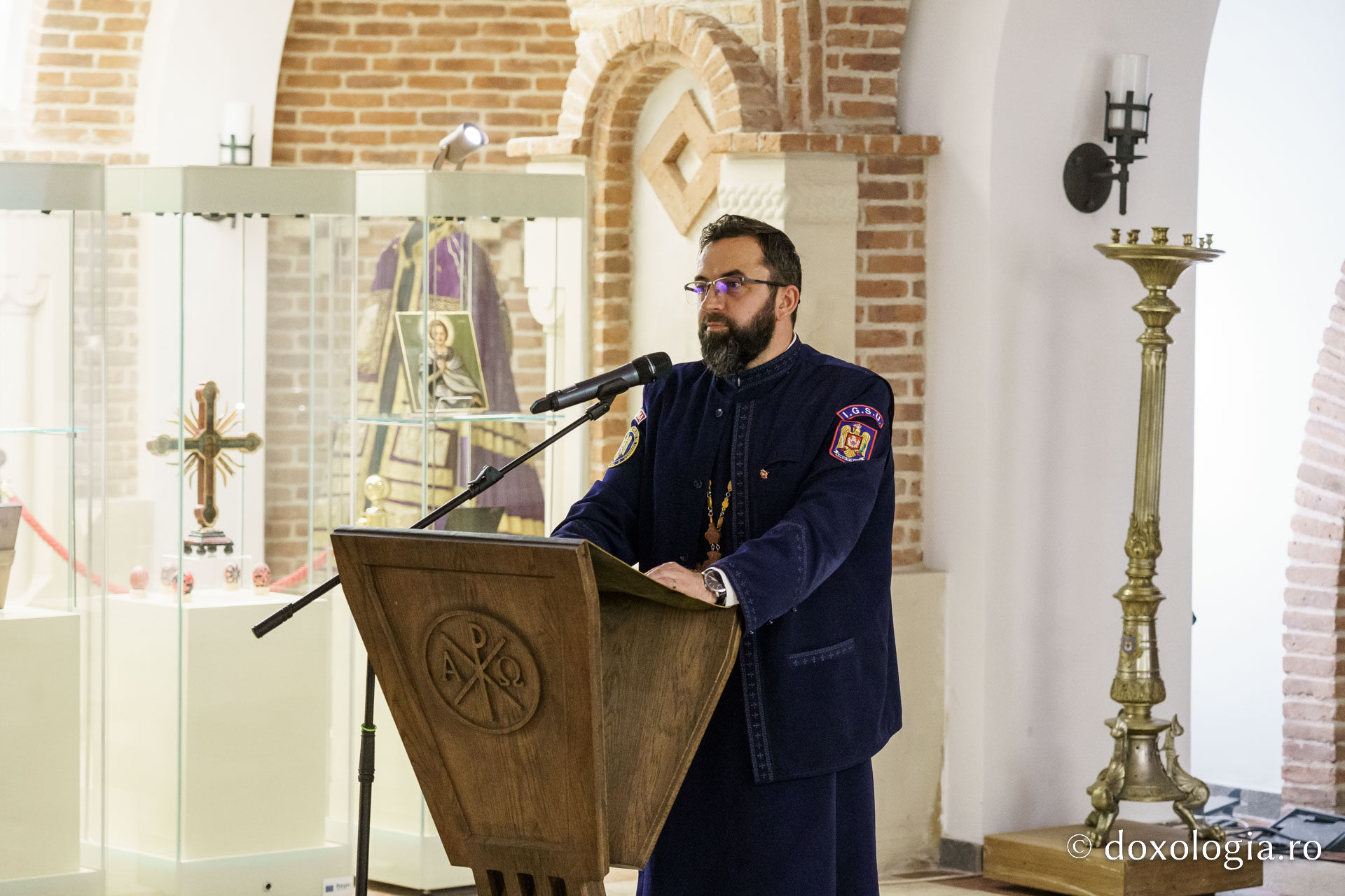 La Muzeul Mitropolitan din Iași puteți vizita în această perioadă Expoziția „Apărători ai credinței – sfinții militari și vocația slujirii”