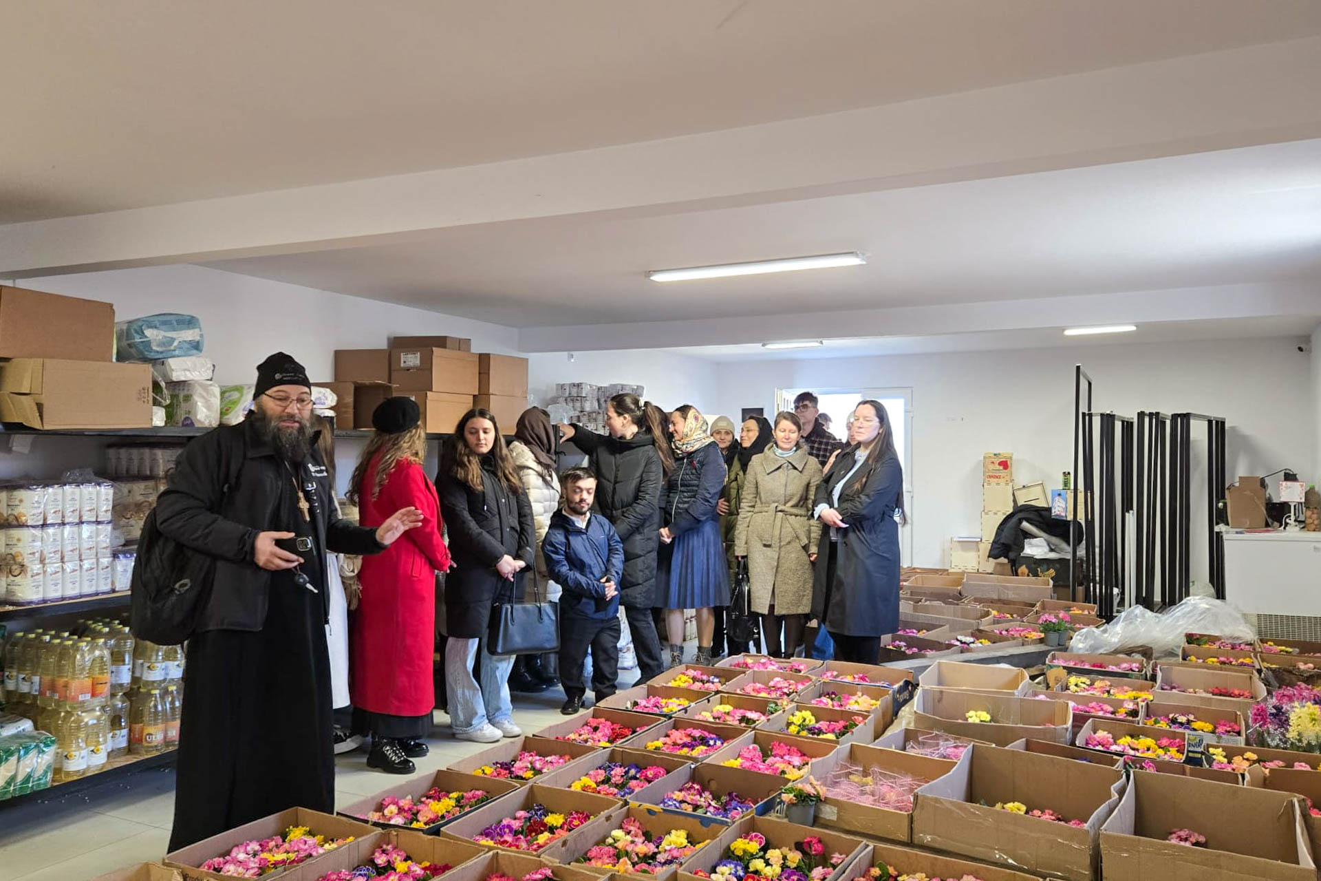 Studenții teologi din Iași, implicați într-o activitate Pro Vita dedicată mamelor și copiilor vulnerabili