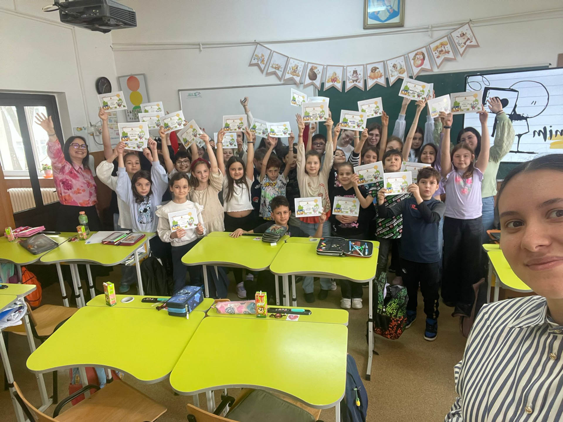 Viitorii asistenți sociali de la Facultatea de Teologie Ortodoxă „Sfântul Dumitru Stăniloae” marchează cu succes debutul în activități educaționale