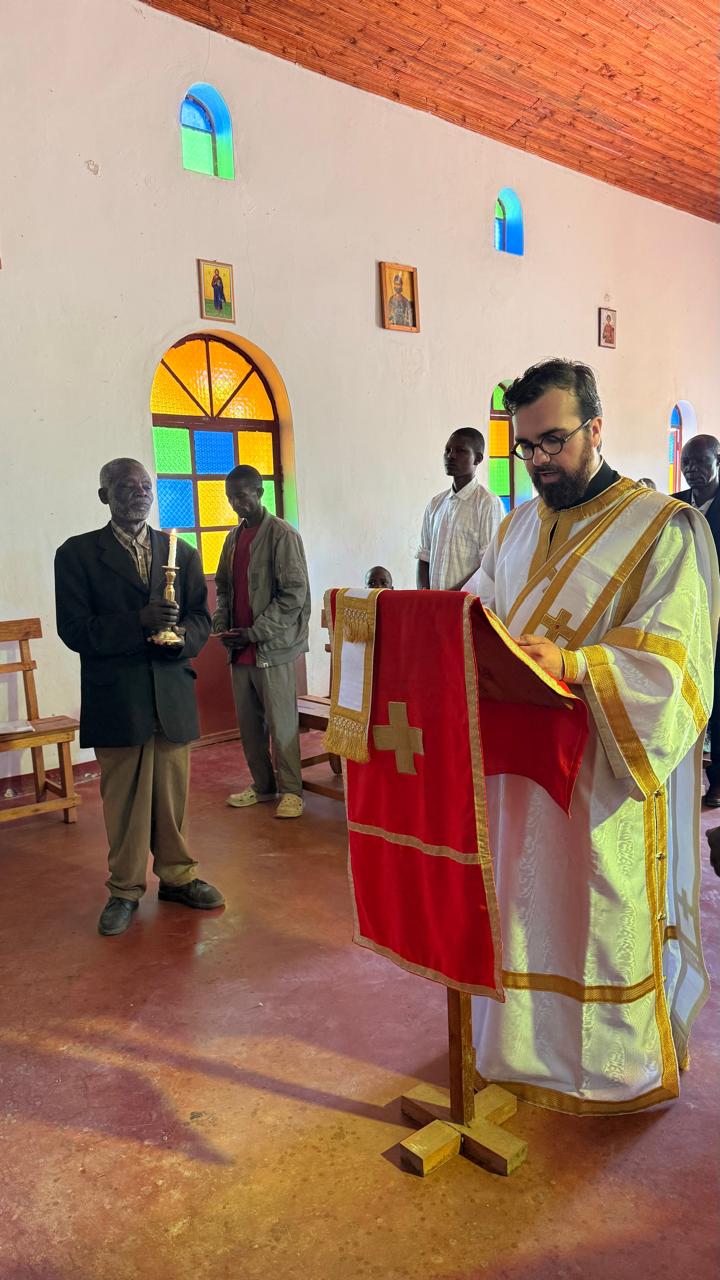 Satele Makota şi Nyamahana în sărbătoare de „Izvorul Tămăduirii”