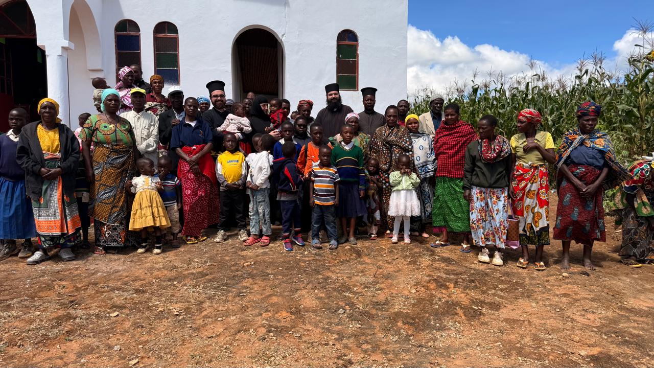 Satele Makota şi Nyamahana în sărbătoare de „Izvorul Tămăduirii”