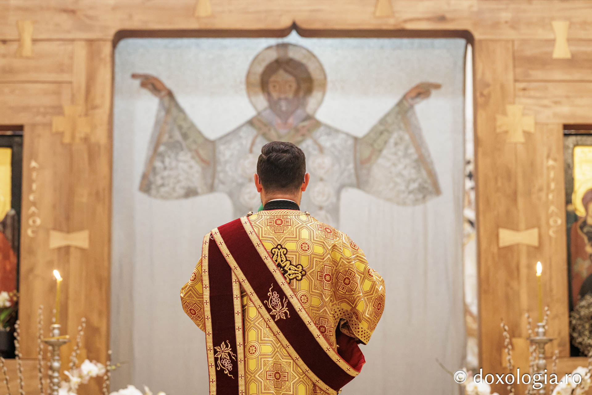 Sfânta Liturghie din Joia Mare la Parohia „Sf. Maxim Mărturisitorul - Sf. Grigorie Palama” Copou