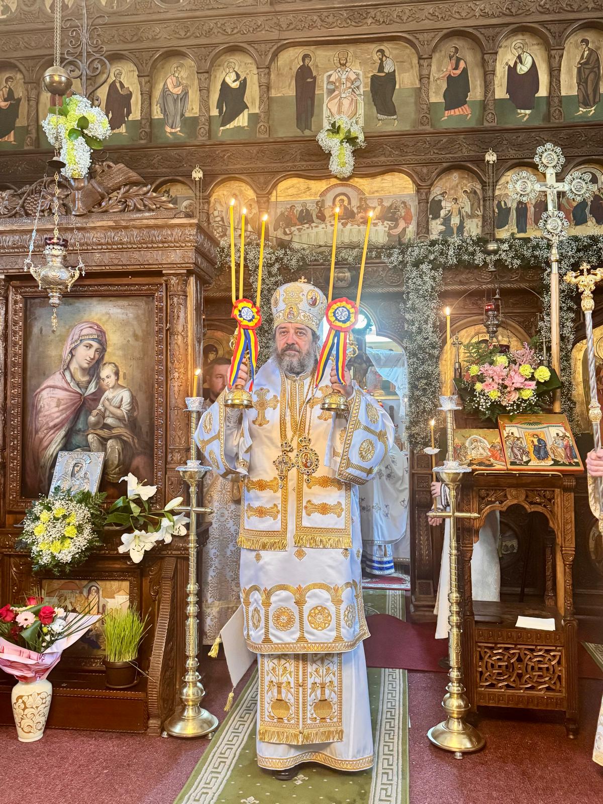 Biserica „Toma Cozma”, în haine de sărbătoare: „Îl cinstim pe Sfântul Toma pentru că a avut puterea să se întoarcă la Domnul cu inimă înnoită și schimbată”