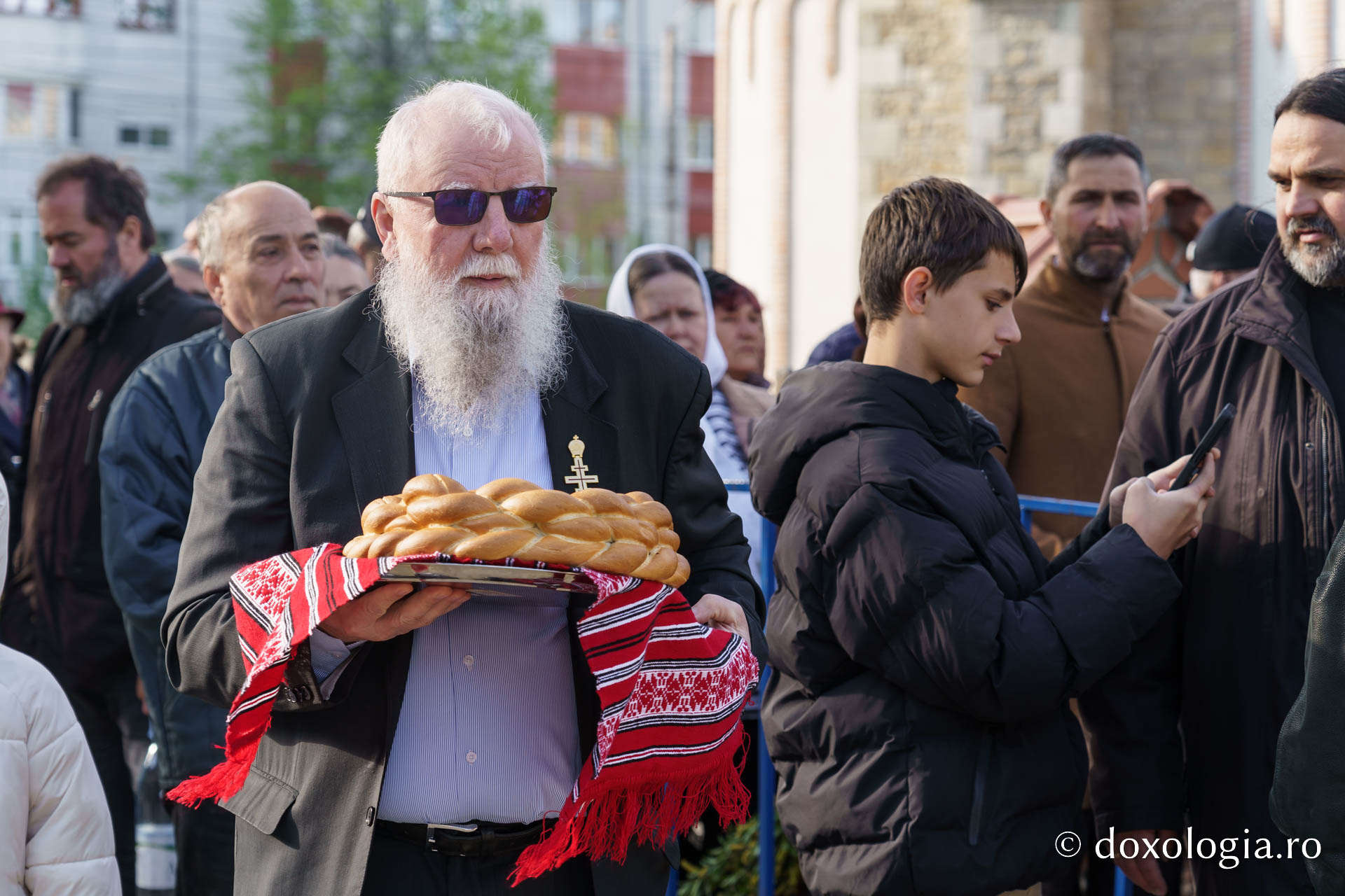 Sfântul Mare Mucenic Gheorghe, cinstit la Botoșani prin rugăciune și Liturghie arhierească