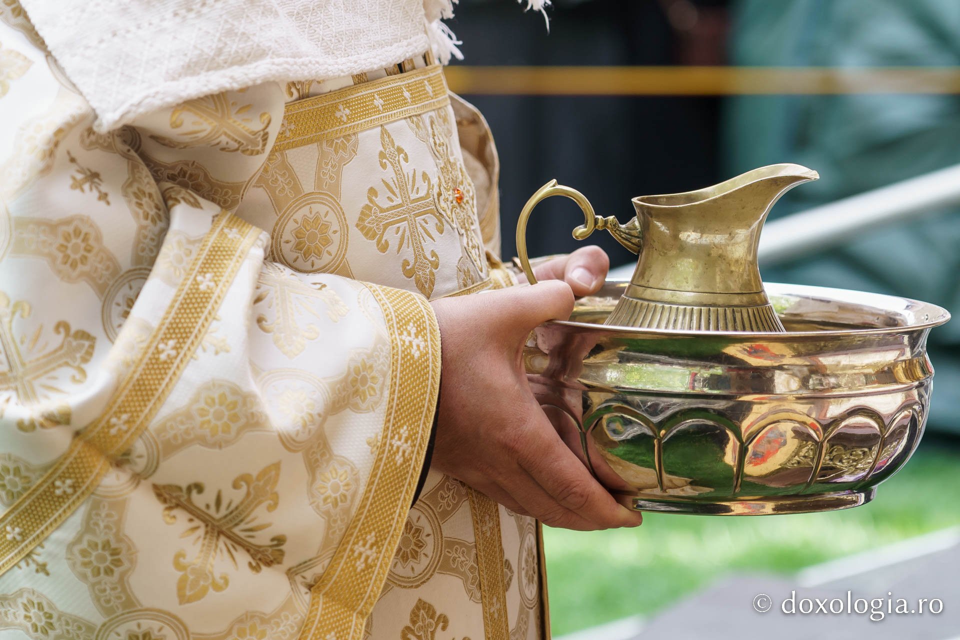 Sfântul Mare Mucenic Gheorghe, cinstit la Botoșani prin rugăciune și Liturghie arhierească