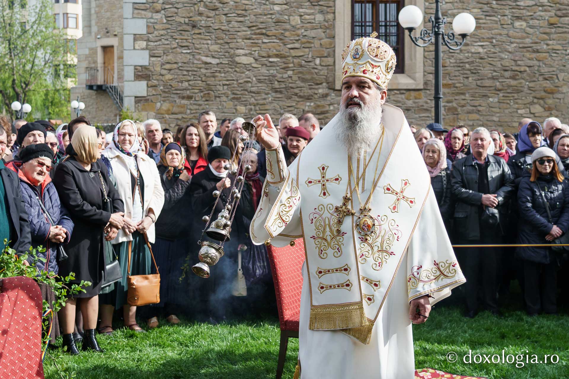 Sfântul Mare Mucenic Gheorghe, cinstit la Botoșani prin rugăciune și Liturghie arhierească