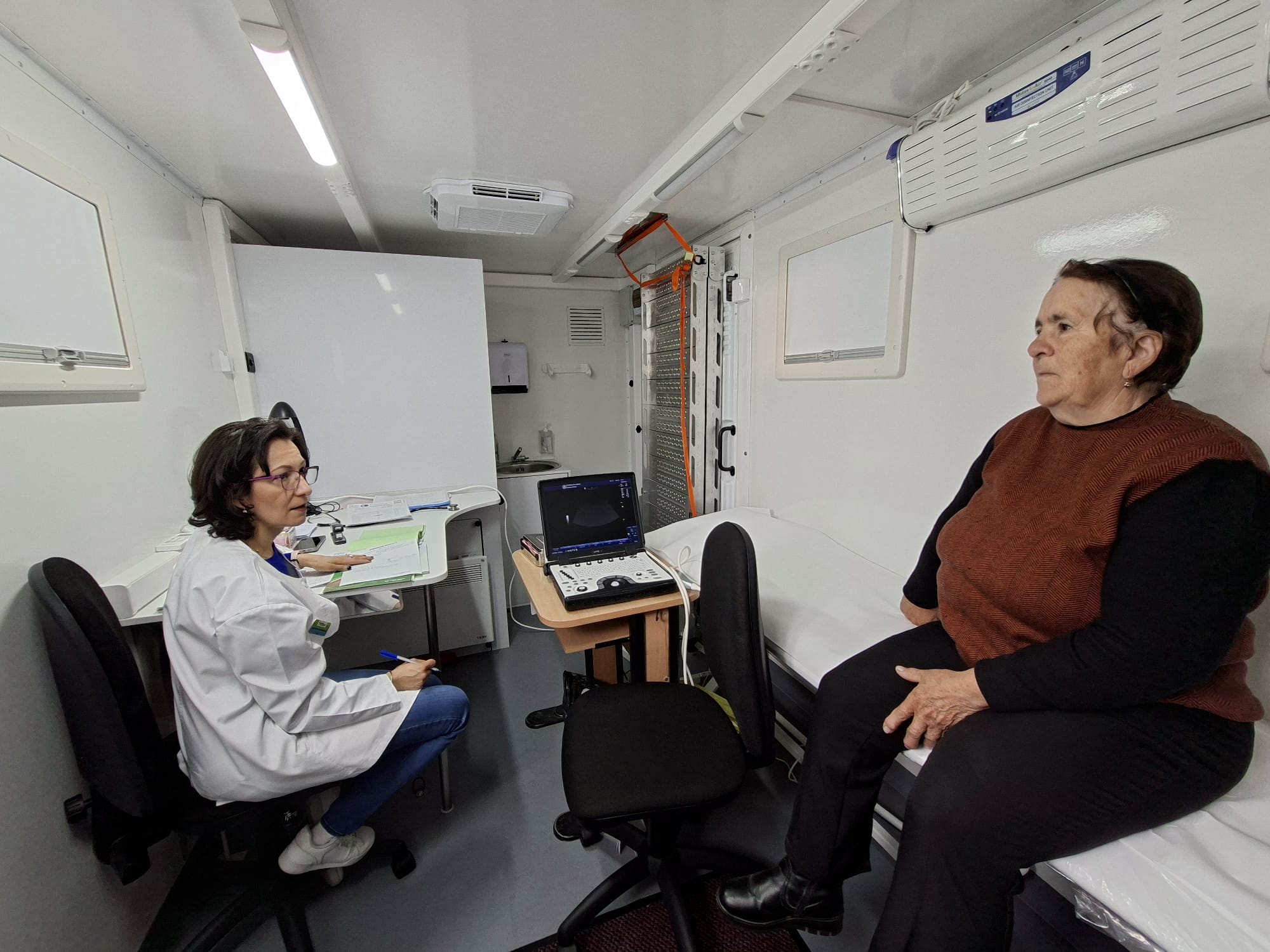 Caravana medicală „Providența”, în Mihălășeni