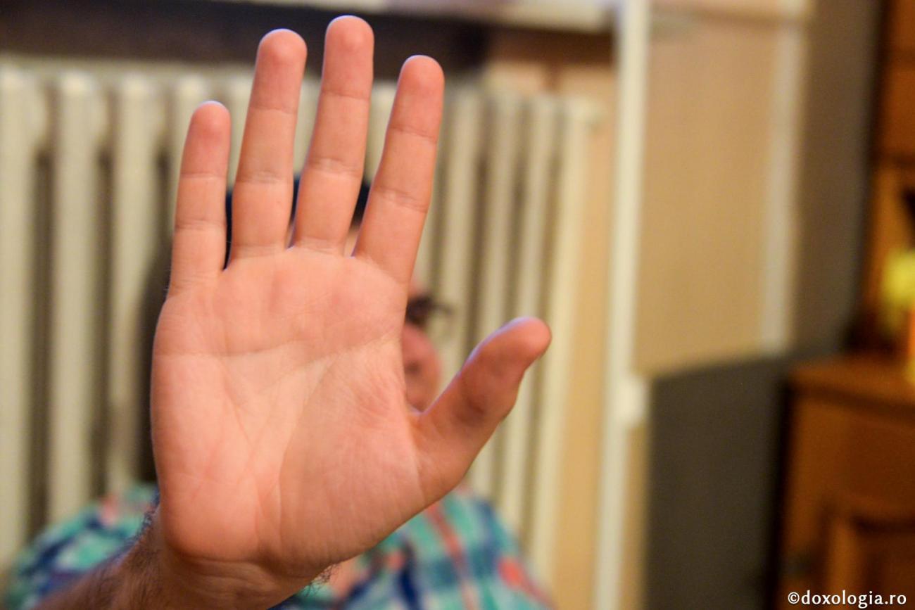 Convenția aniversară „Unirea Iași – 20 de ani de suport pentru comunitatea Alcoolicilor Anonimi”, găzduită la Seminarul Teologic „Veniamin Costachi”, Neamț