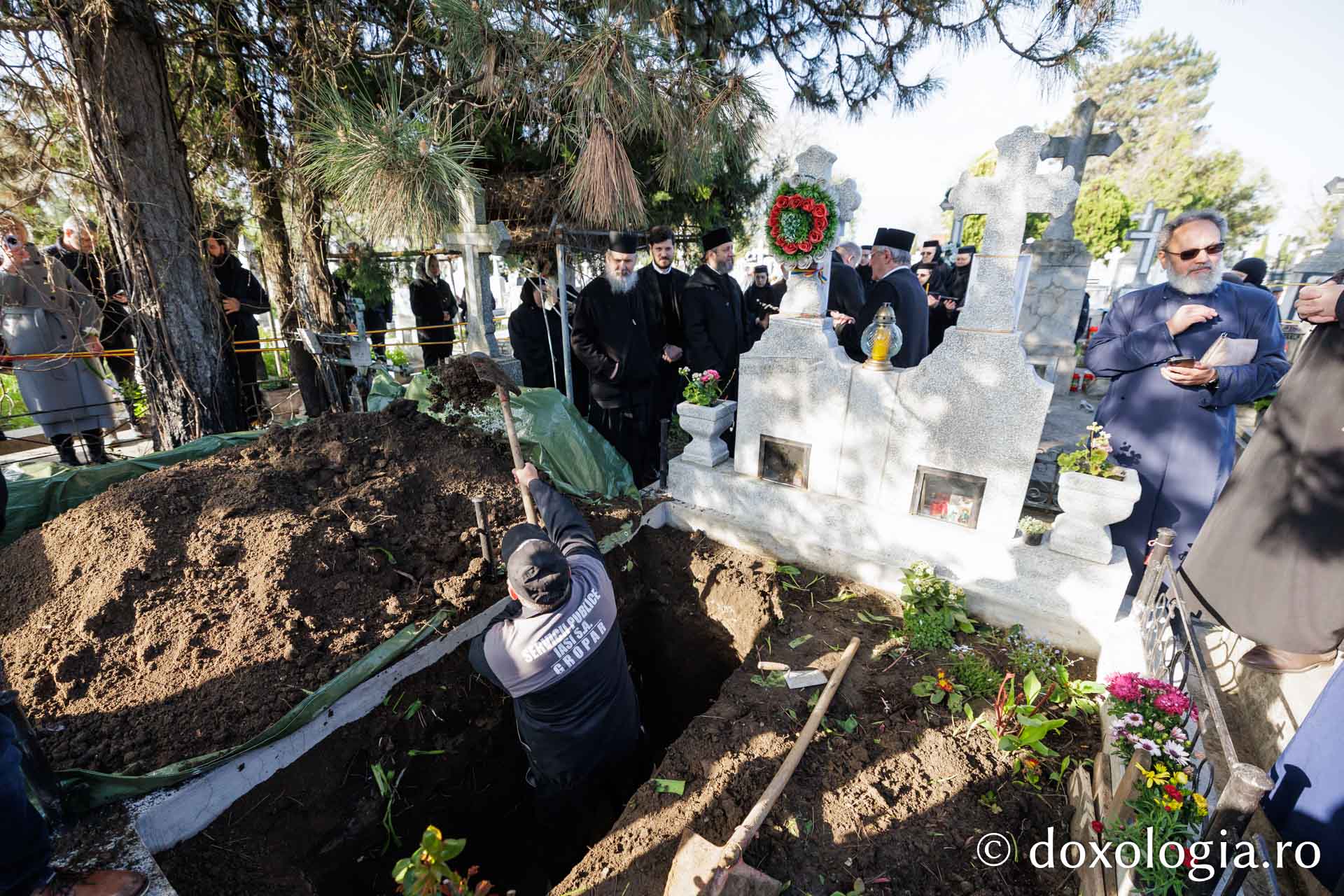 Au fost deshumate moaștele Sfintei Blandina de la Iași