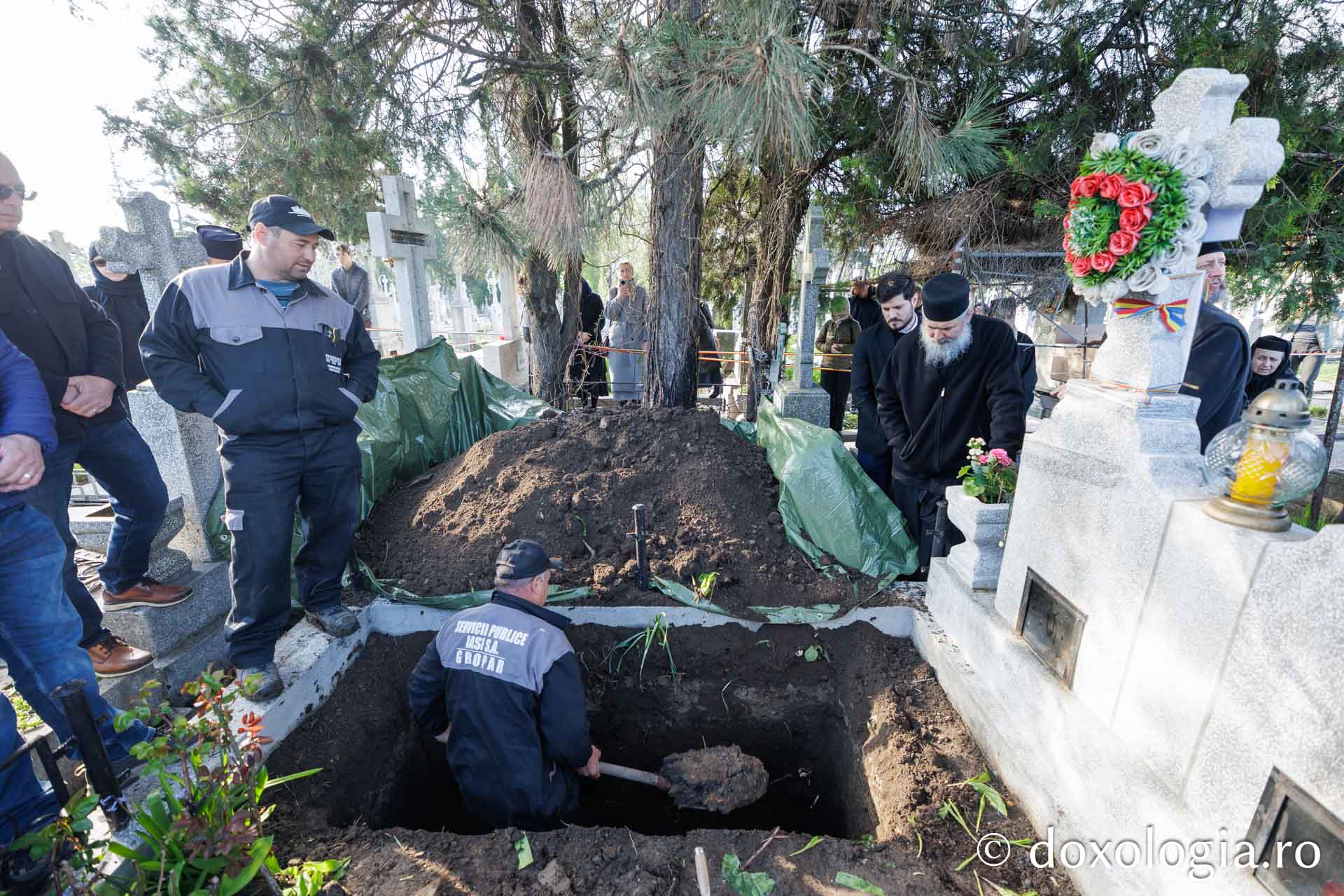 Au fost deshumate moaștele Sfintei Blandina de la Iași