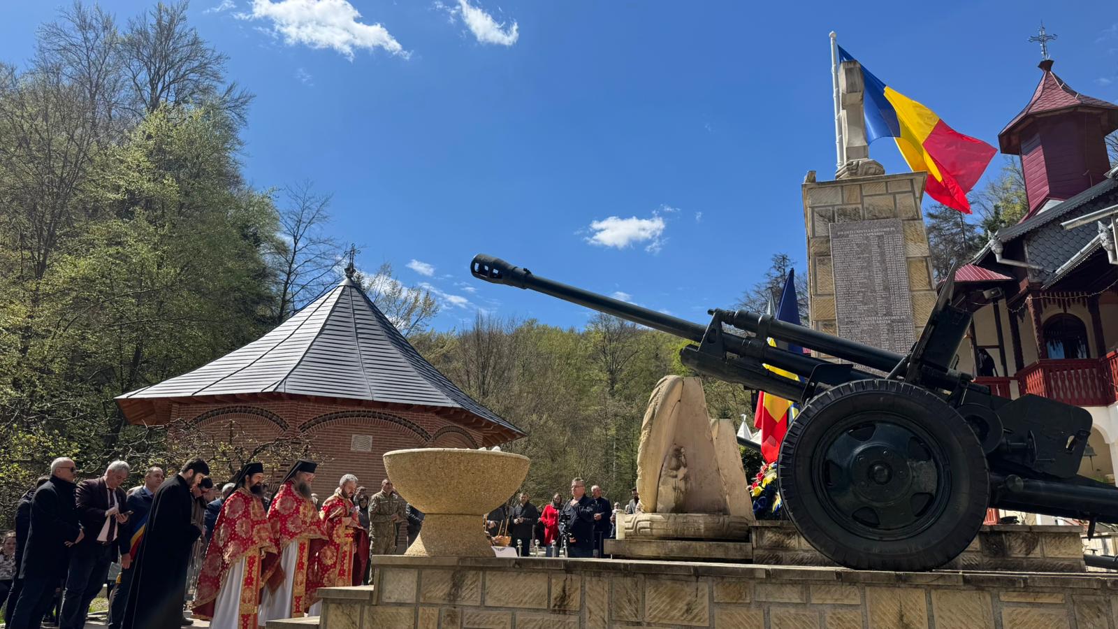 Primul hram al Altarului de vară de la Mănăstirea „Sfânta Cruce”