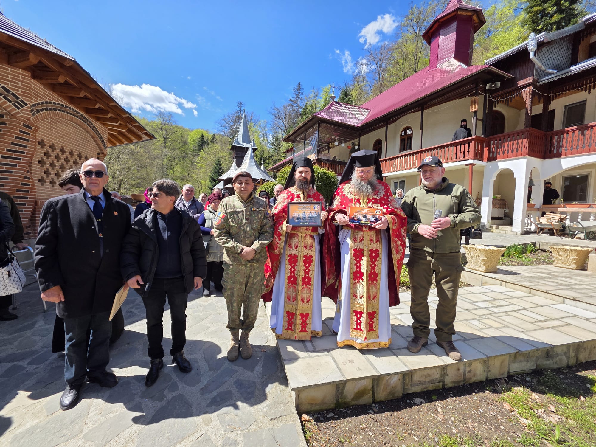 Primul hram al Altarului de vară de la Mănăstirea „Sfânta Cruce”