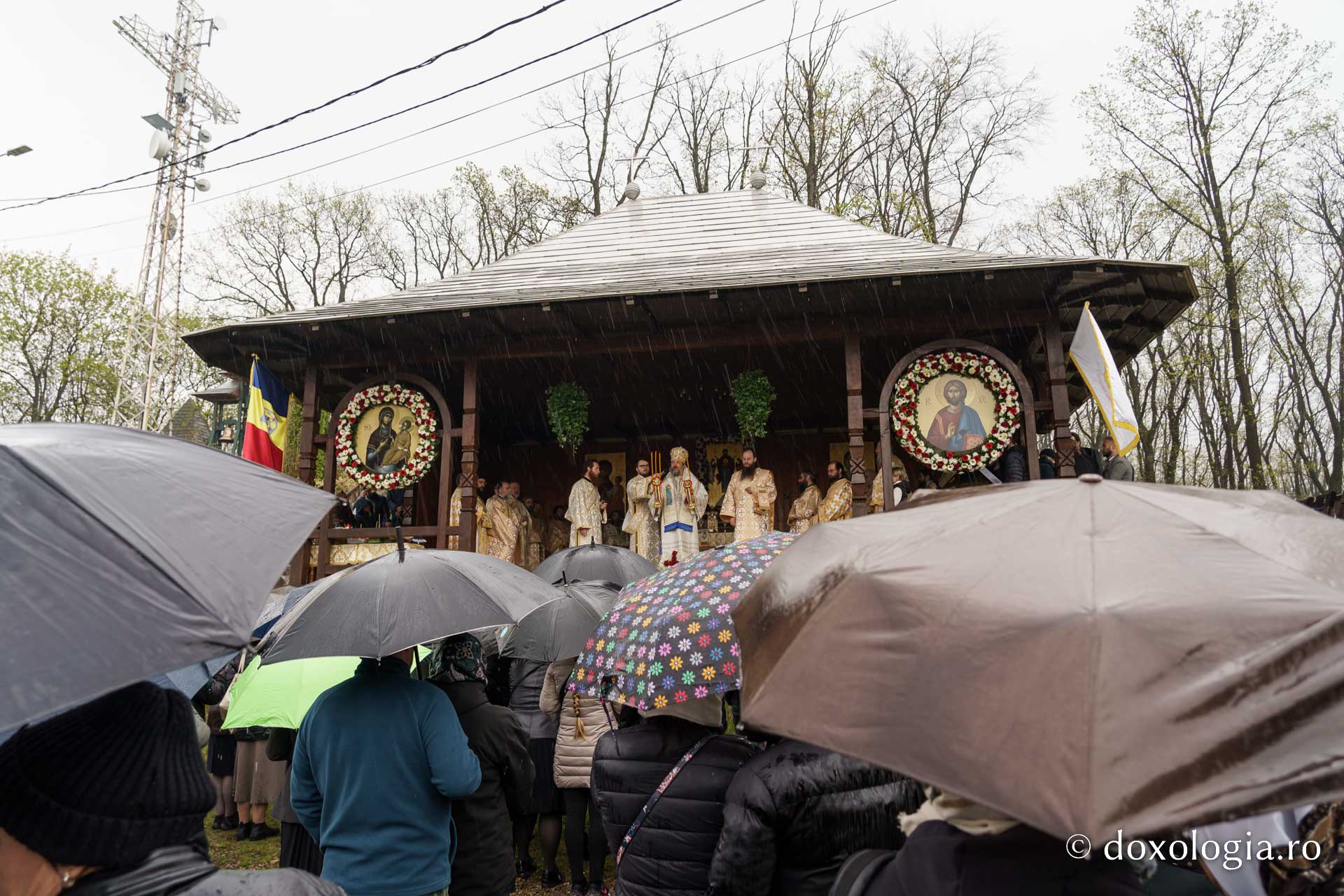 Mănăstirea Sângeap-Basaraba și-a sărbători hramul: „Prăznuim această minune ca să înțelegem că Dumnezeu lucrează în viața noastră, așijderea Maica Domnului”