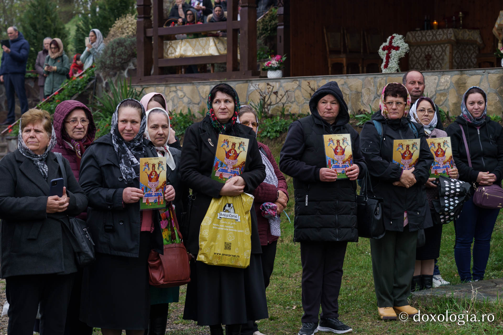 Mănăstirea Sângeap-Basaraba și-a sărbători hramul: „Prăznuim această minune ca să înțelegem că Dumnezeu lucrează în viața noastră, așijderea Maica Domnului”