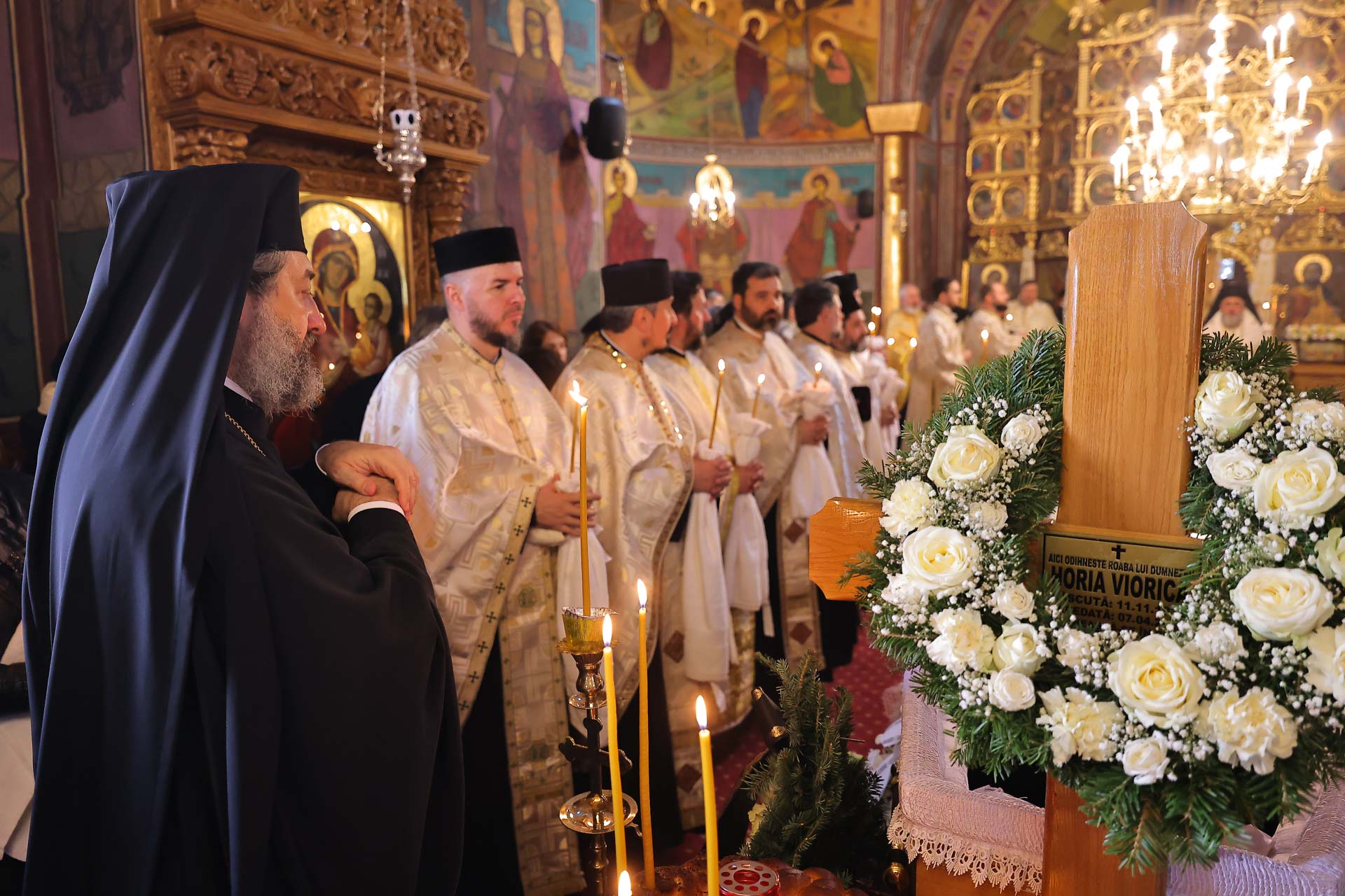 Mama Preasfințitului Părinte Nichifor Botoșăneanul a fost condusă pe ultimul drum pământesc