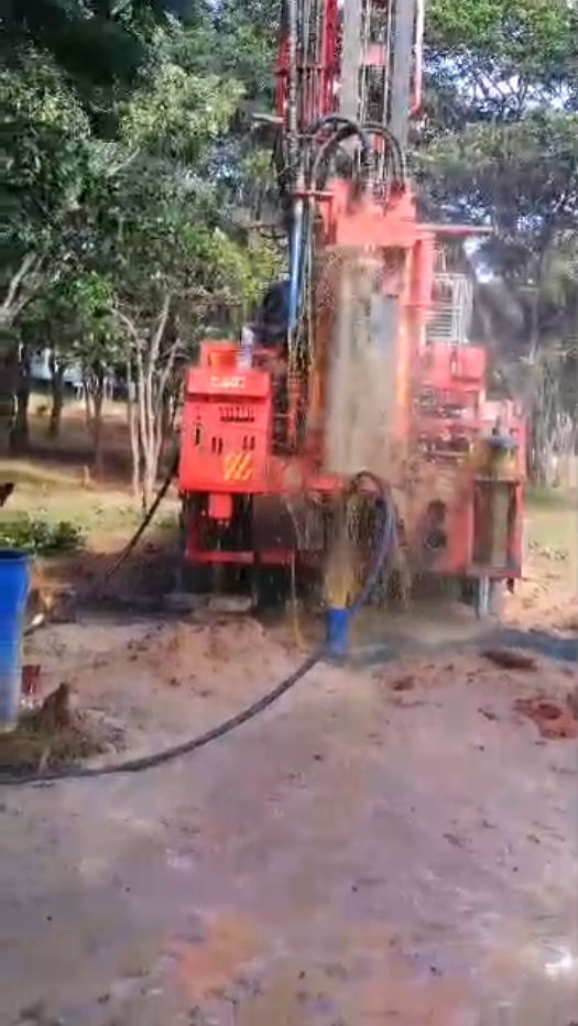 O nouă fântână pentru Liceul Sfântul Dimitrie din Magubike