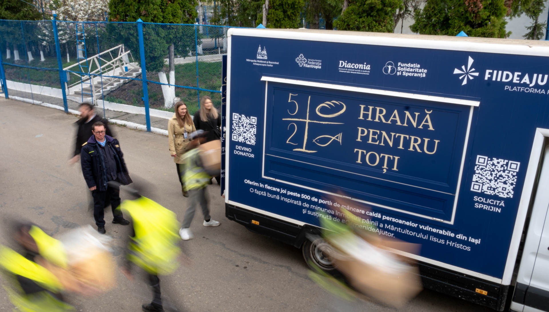 Înaltpreasfințitul Părinte Teofan a împărțit pachete de Paște persoanelor private de libertate din Penitenciarul Iași