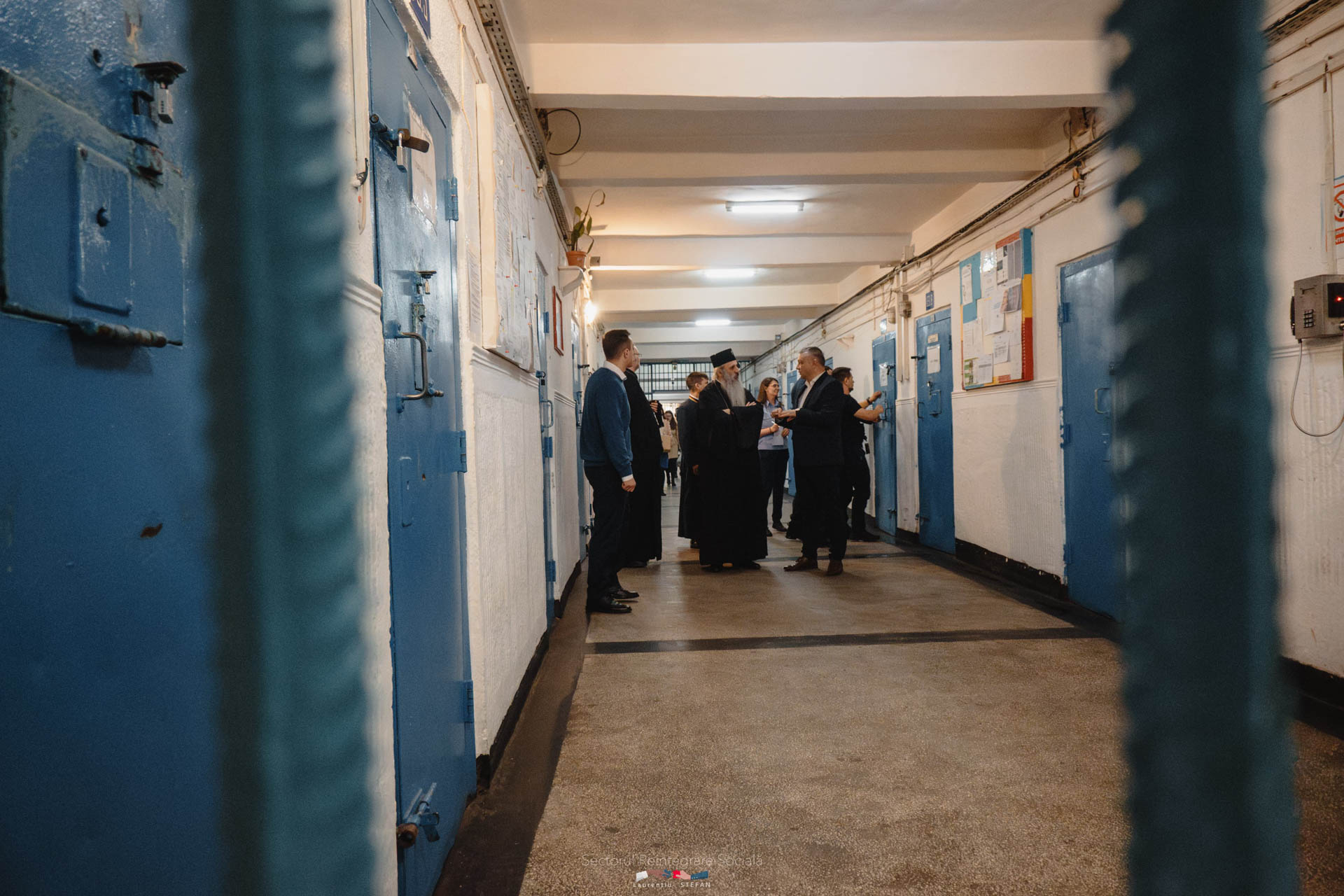 Înaltpreasfințitul Părinte Teofan a împărțit pachete de Paște persoanelor private de libertate din Penitenciarul Iași