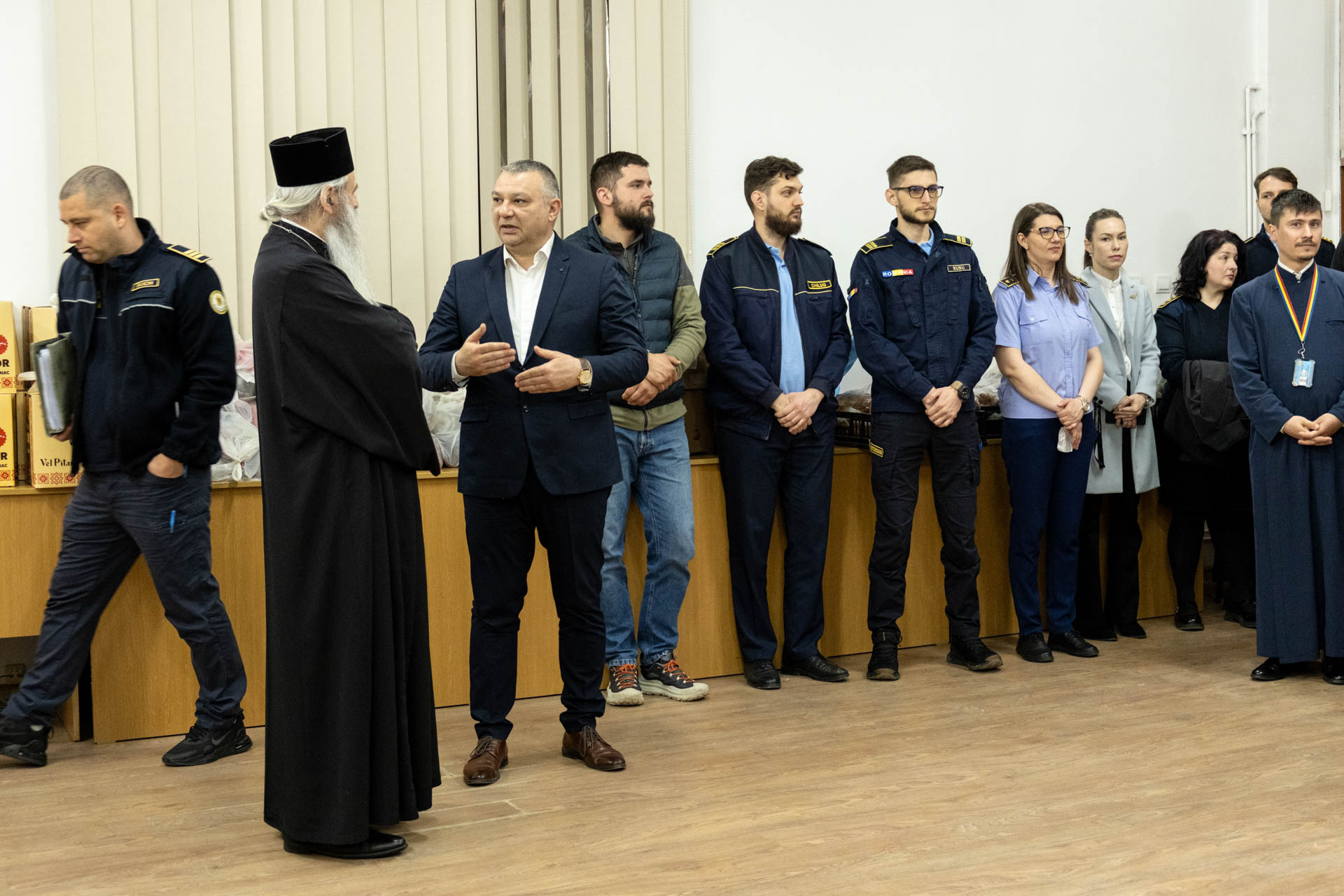 Înaltpreasfințitul Părinte Teofan a împărțit pachete de Paște persoanelor private de libertate din Penitenciarul Iași