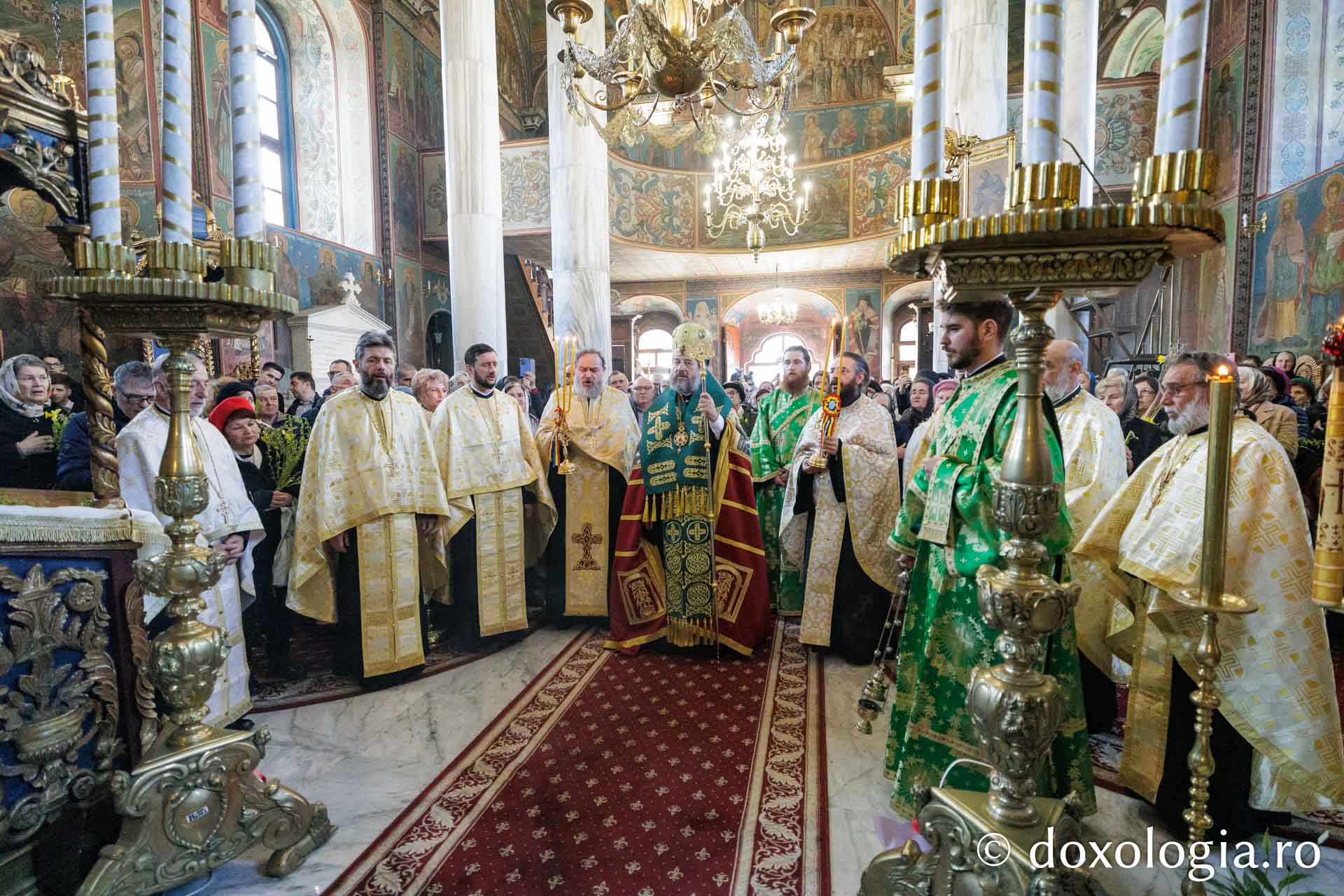 Aproximativ 2500 de credincioși au participat la Procesiunea de Florii din Iași