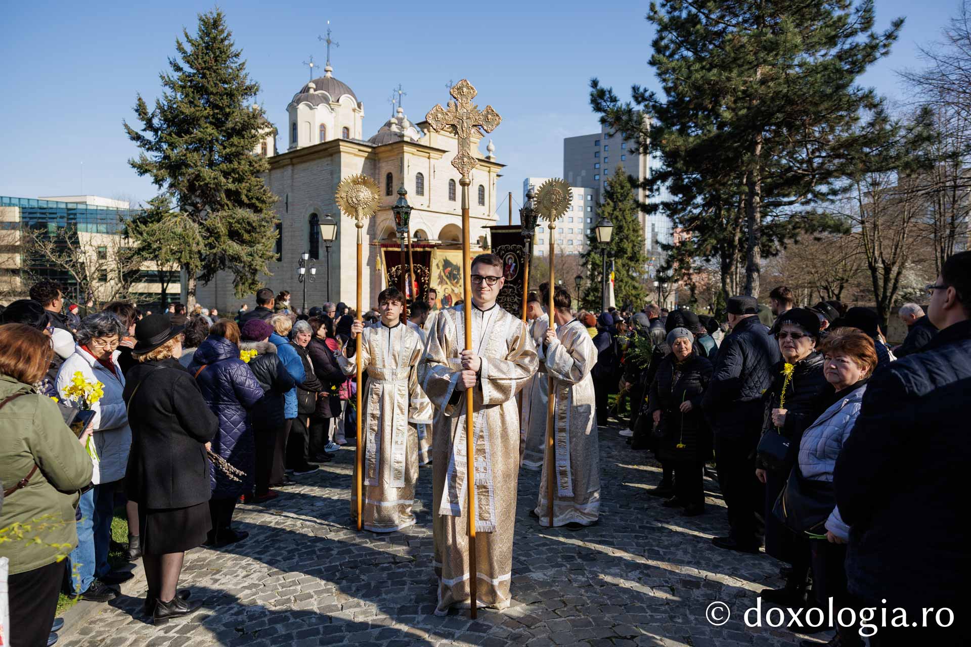 Aproximativ 2500 de credincioși au participat la Procesiunea de Florii din Iași