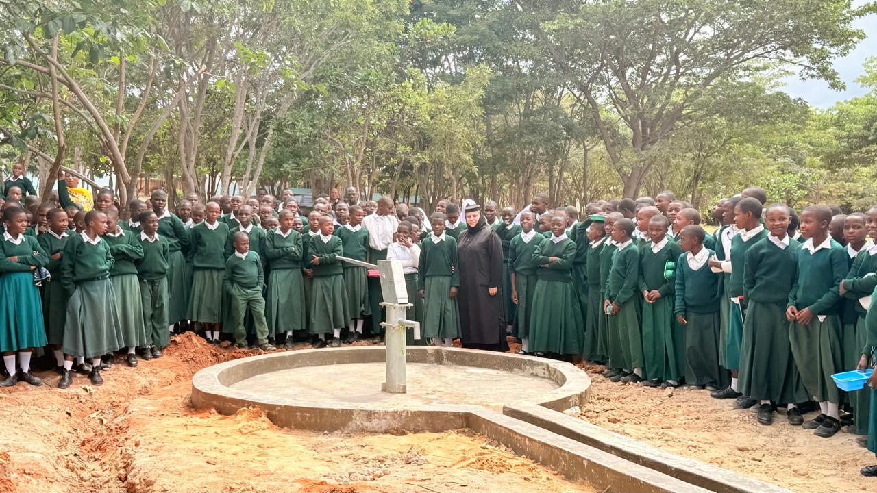 Sfințirea noii fântâni de la Liceul Dimitrios