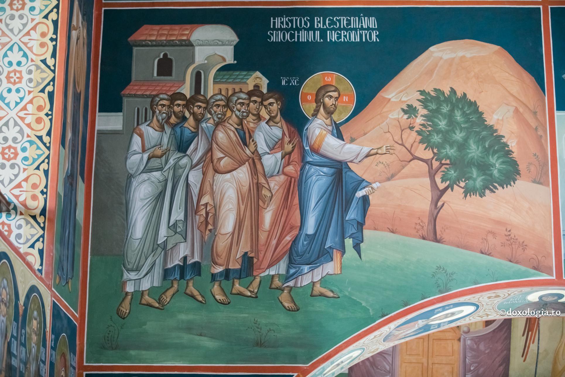 Hristos blestemand smochinul