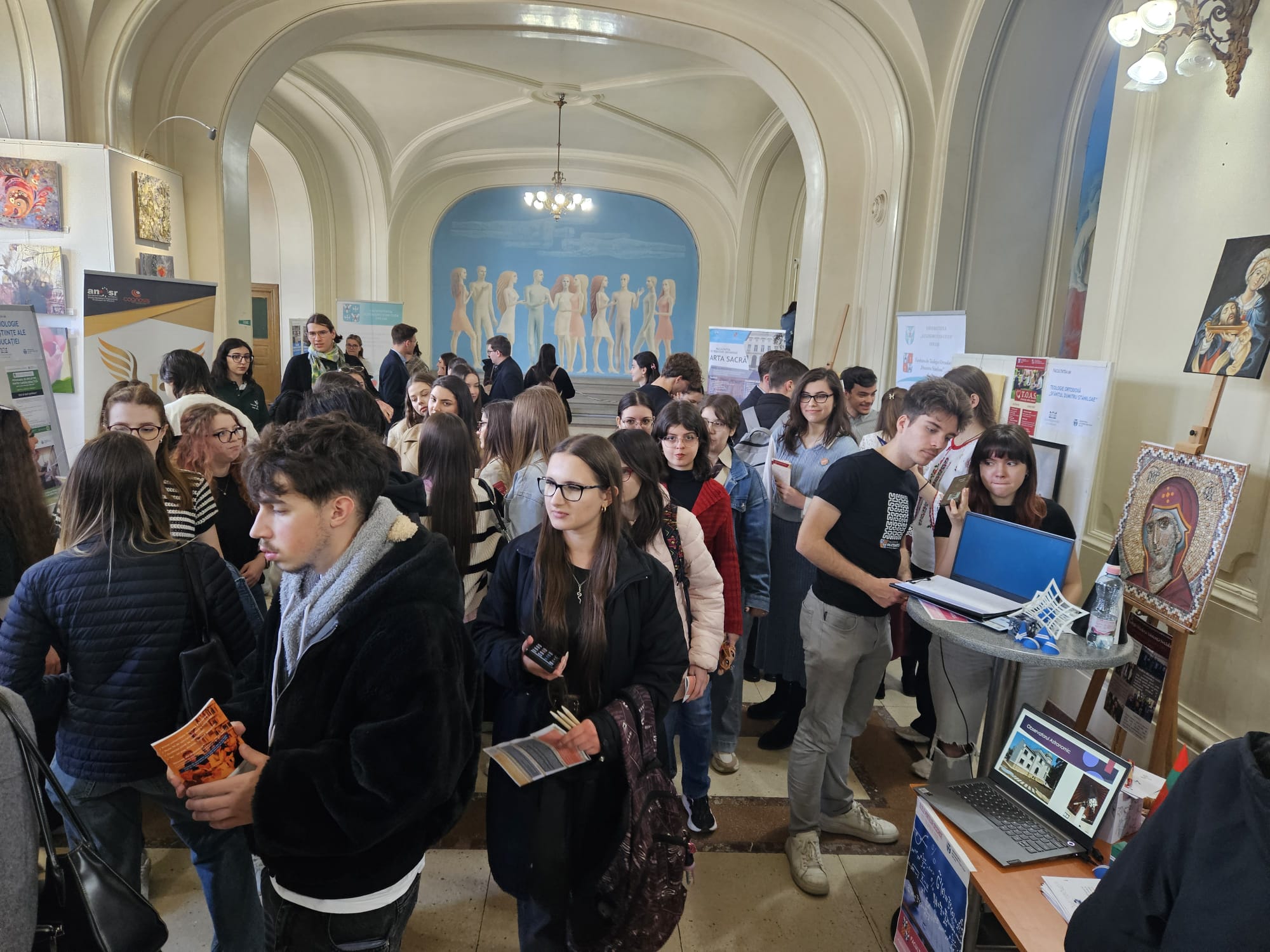 Facultatea de Teologie Ortodoxă „Sfântul Dumitru Stăniloae” prezentă la Zilele Porților Deschise a Universității „Alexandru Ioan Cuza” din Iași