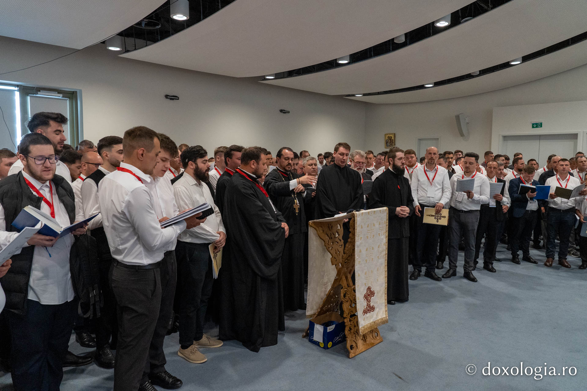 Eveniment deosebit pentru viața muzicală bisericească: Prima Întâlnire a Cântăreților Bisericești din Arhiepiscopia Iașilor, după 114 ani