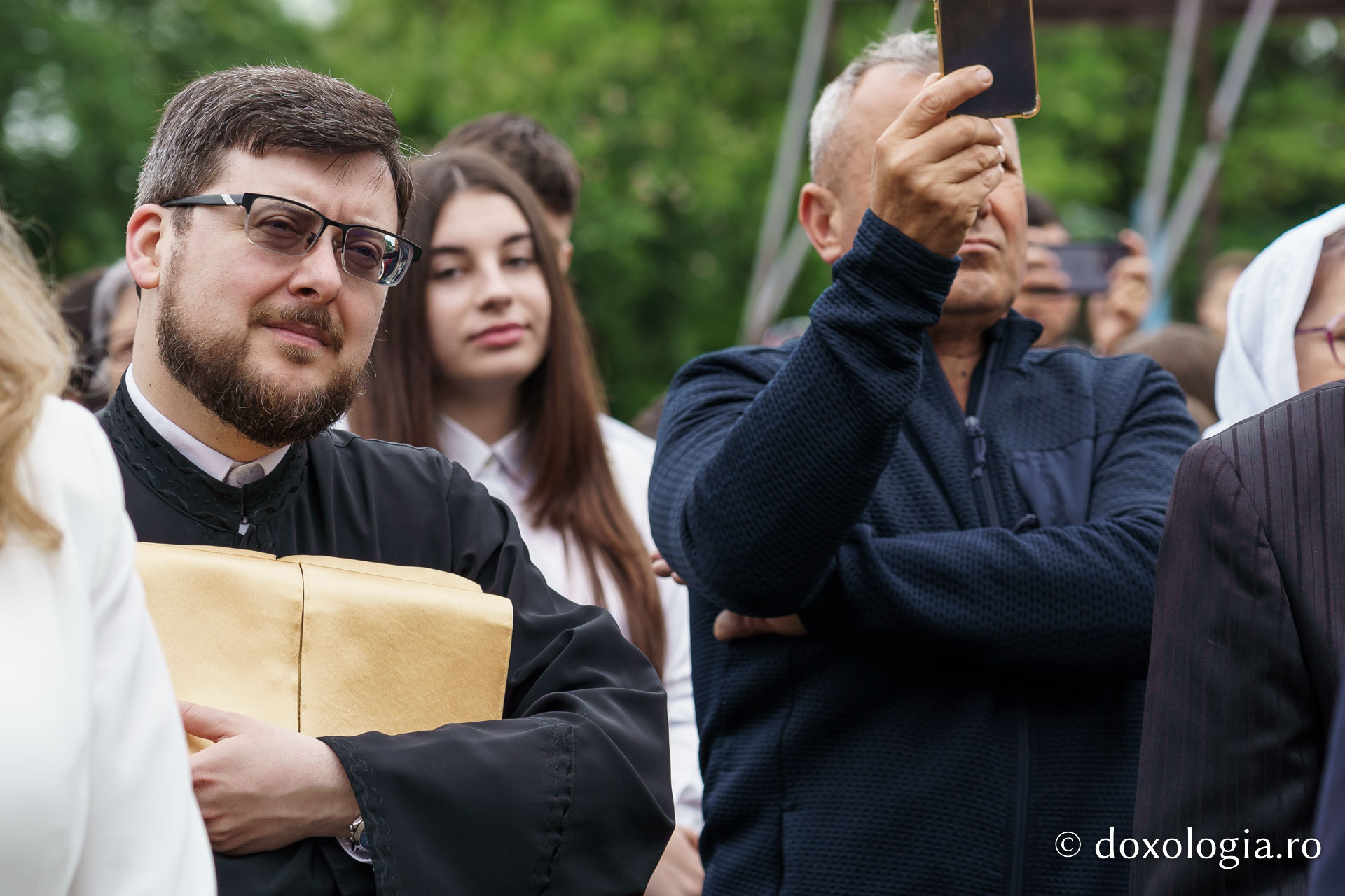 IPS Teofan a slujit la aniversarea a 30 de ani de la înființarea Liceului Teologic Ortodox din Piatra-Neamț