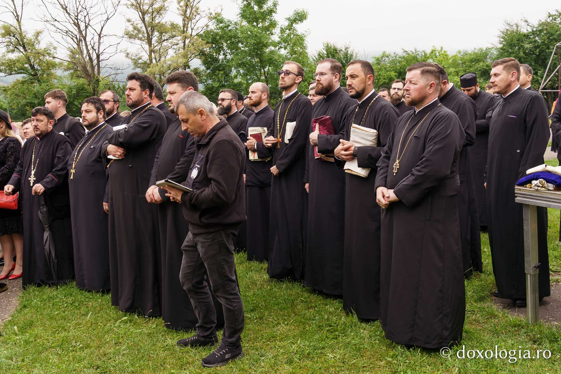 (Video) Liceul Teologic Ortodox din Piatra-Neamț a sărbătorit trei decenii de existență