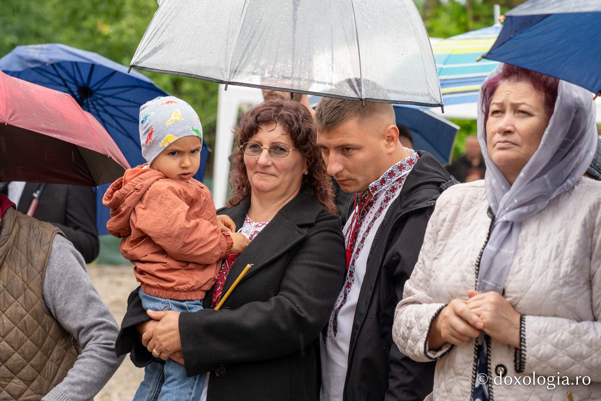 IPS Teofan, la Chiperești: „Omul sfânt îl pune întotdeauna pe Dumnezeu primul”