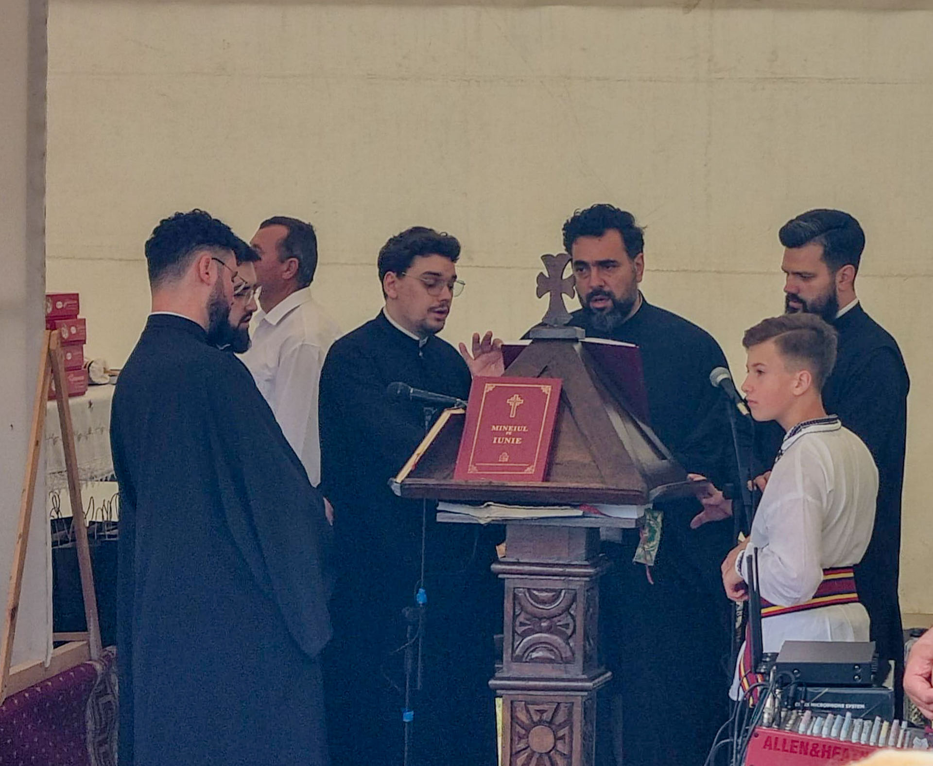 Biserica Parohiei Fântânele a fost resfințită