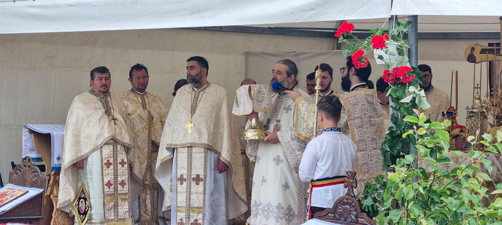 Biserica Parohiei Fântânele a fost resfințită