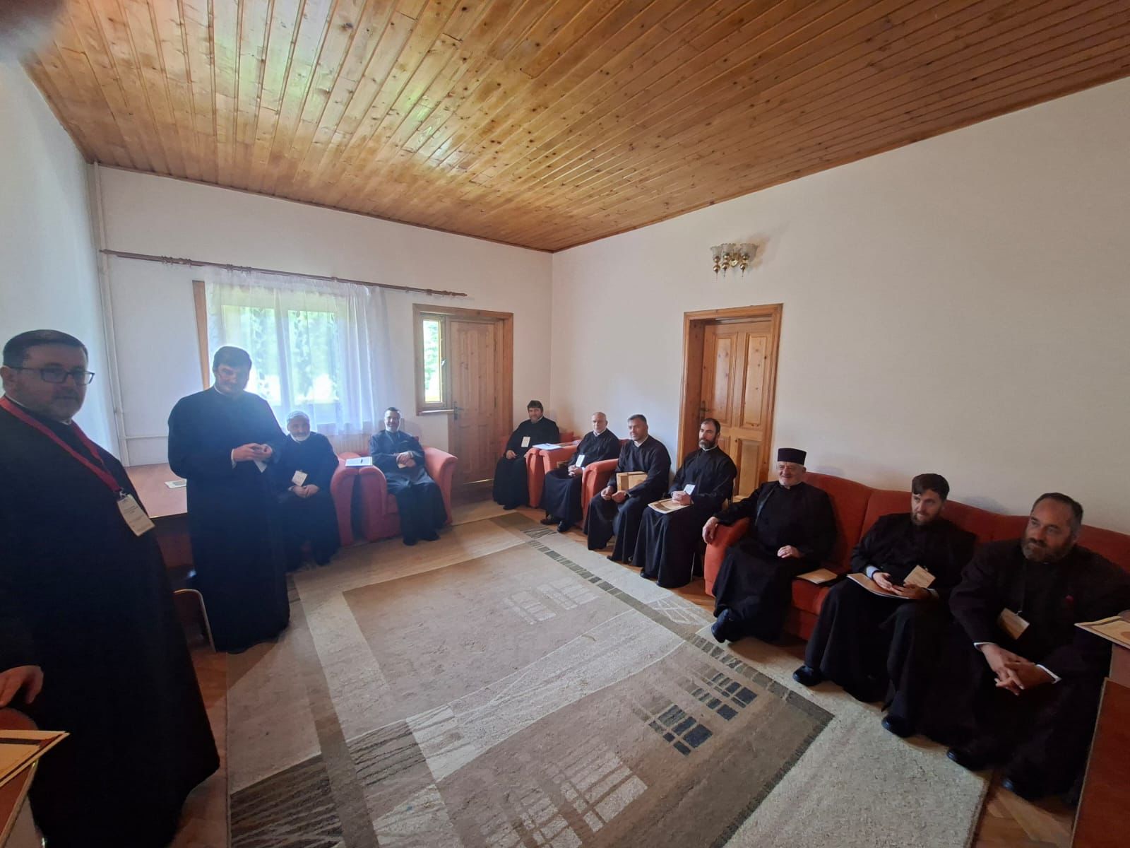 „Preotul și preoteasa pe calea sfințeniei în familie și parohie”, tema conferinței clericilor din Protopopiatele Pașcani, Roznov și Ceahlău