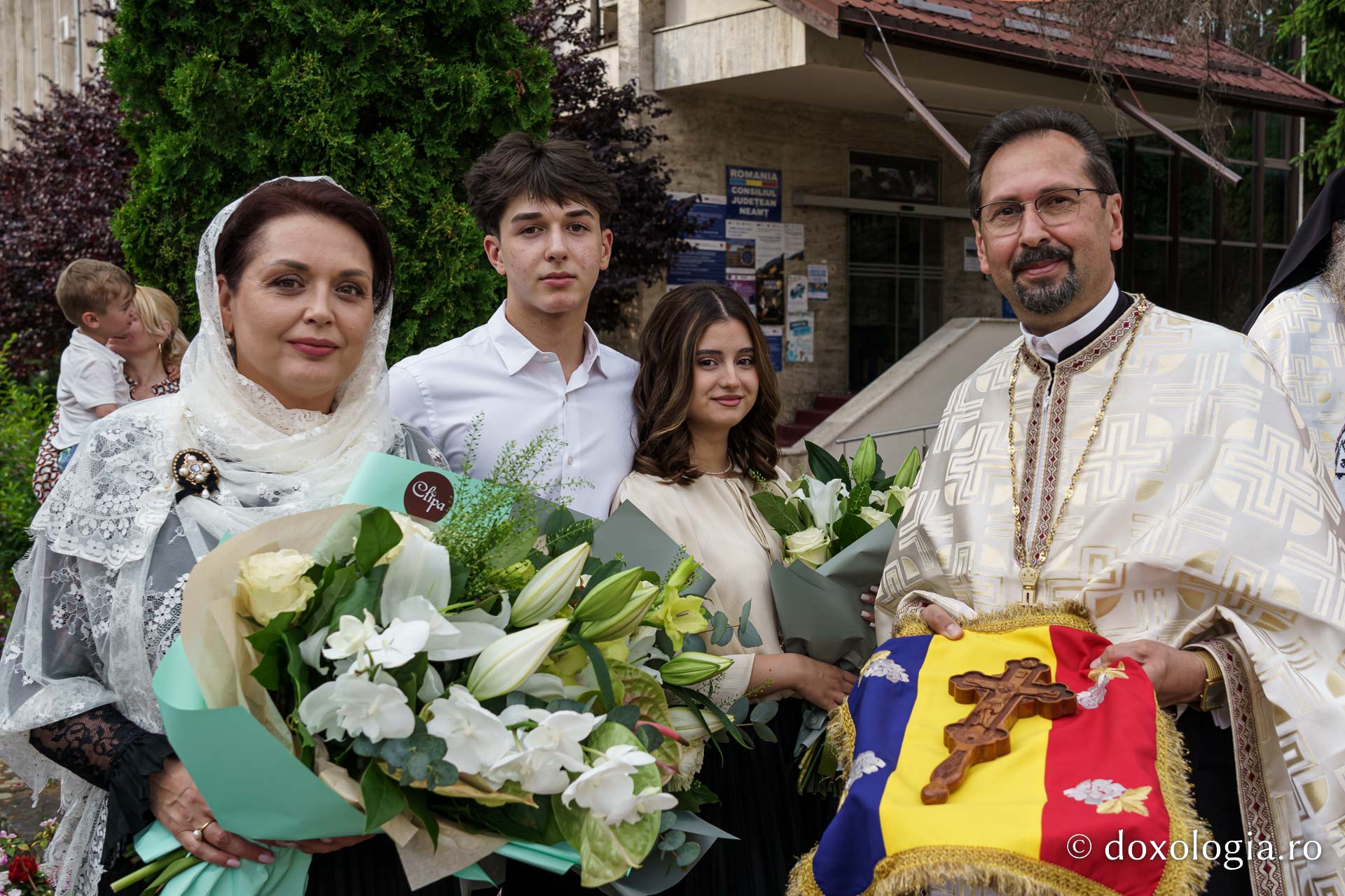 Sfântul Cuvios Cleopa de la Sihăstria, purtat în procesiune la hramul municipiului Piatra Neamț