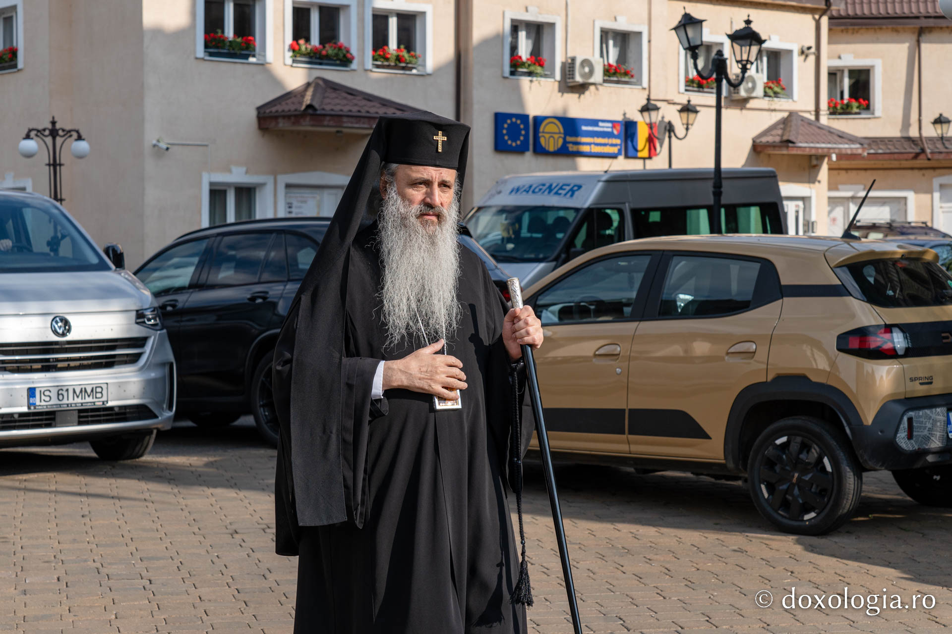 Părintele Mitropolit Teofan, la hramul orașului Piatra Neamț: „Să ne dăruiască Domnul binecuvântarea Lui, să fim îmbrăcați în armele luminii, în Iisus Hristos”