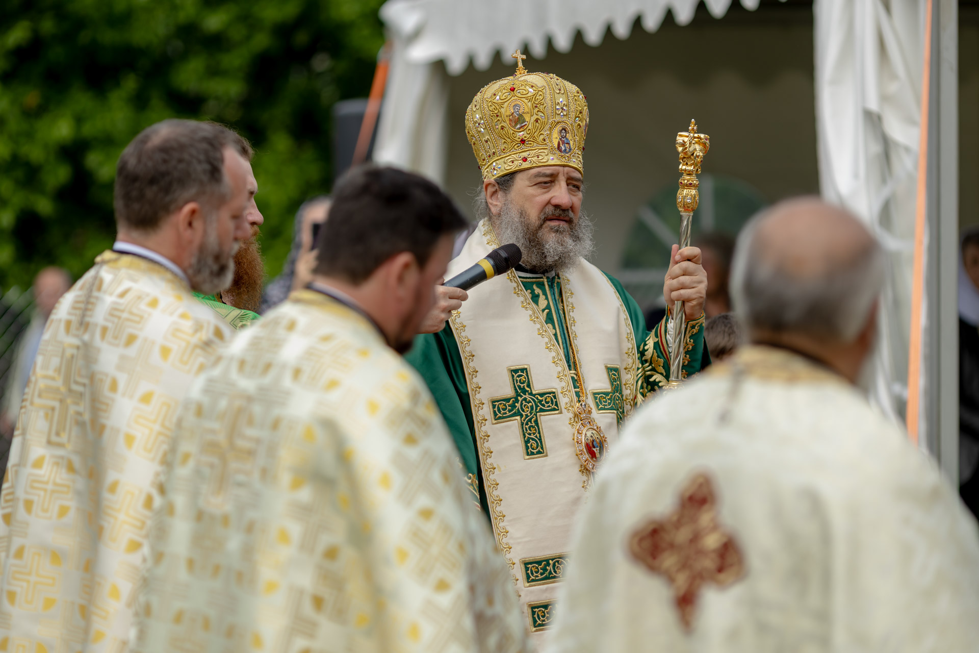 Biserica Parohiei „Sfânta Treime” din Pădureni a fost resfințită de Preasfințitul Părinte Nichifor Botoșăneanul