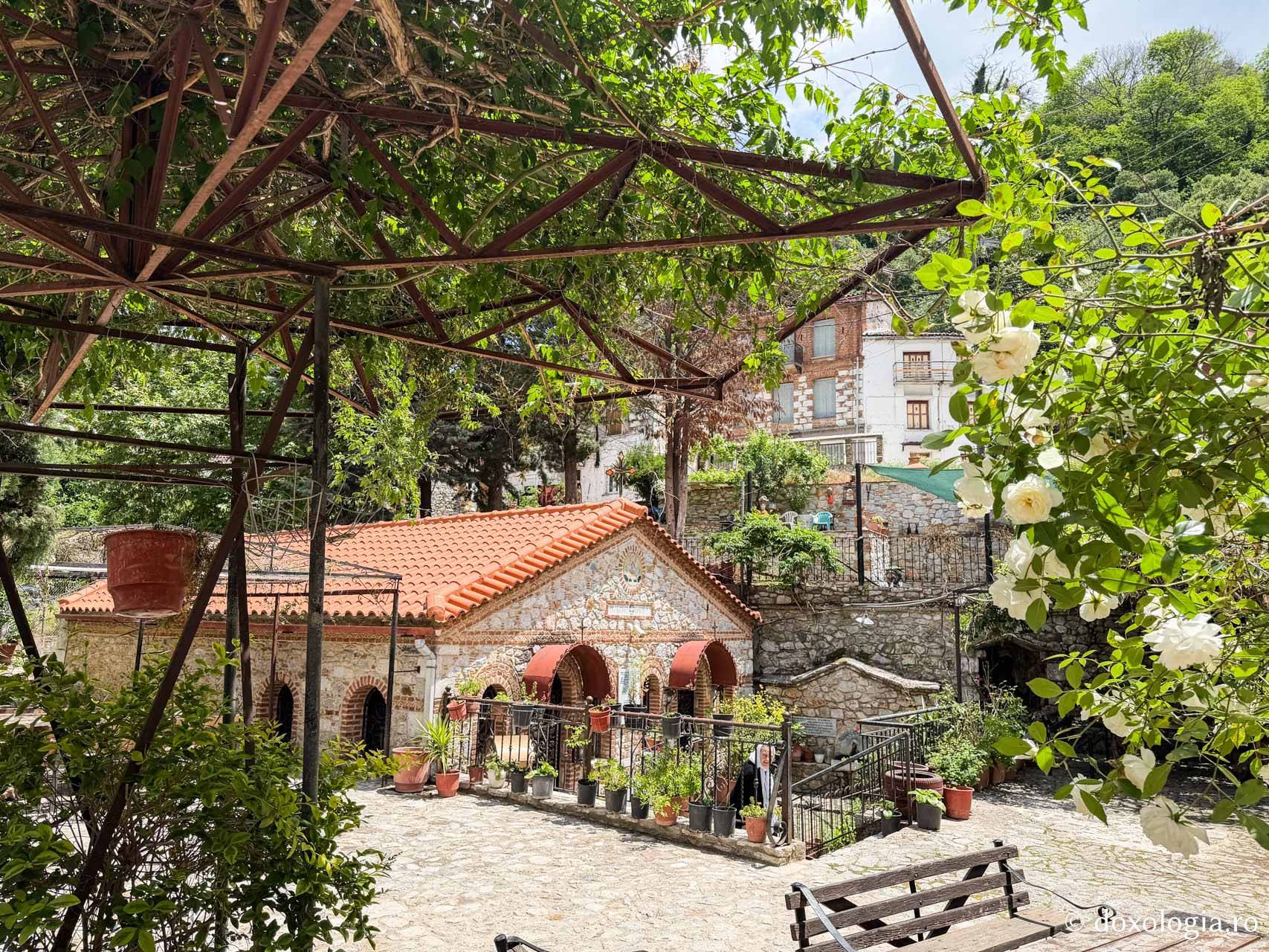 Biserica „Izvorul Tămăduirii” din Agiasos, Insula Lesvos