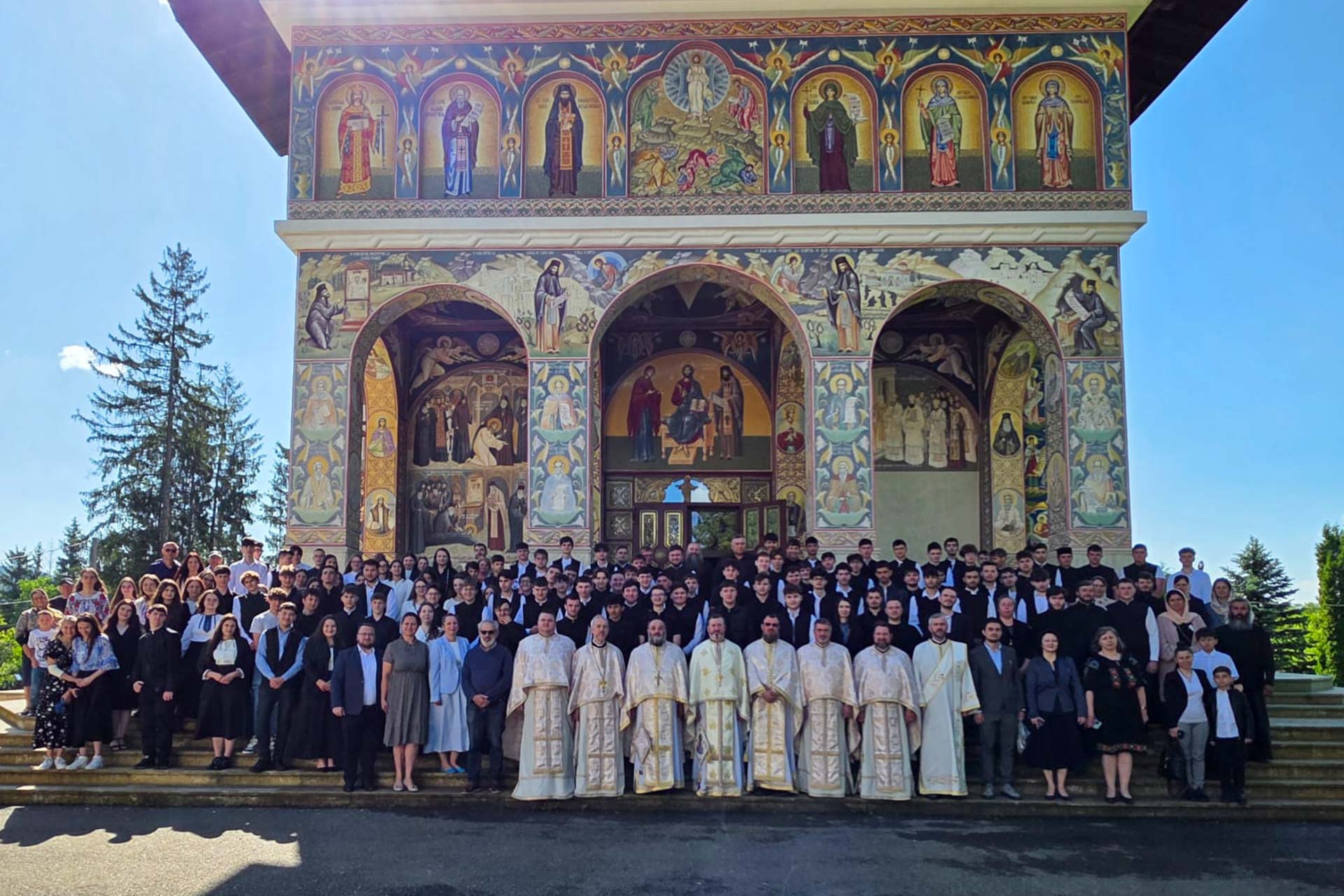 Festivitatea de premiere de la Seminarul Teologic „Veniamin Costachi” – sărbătoarea roadelor unui an de muncă și dăruire