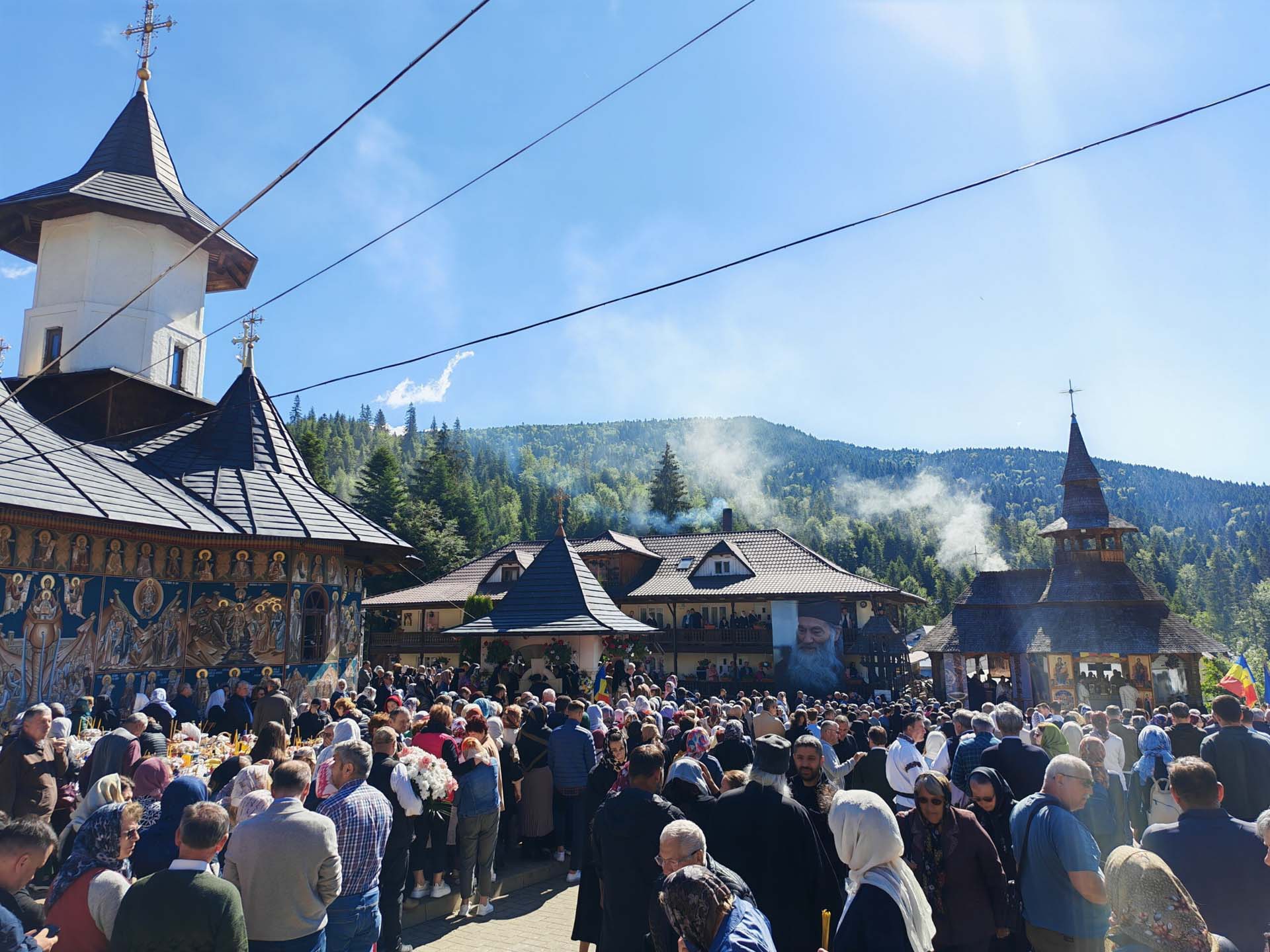 Numeroși pelerini l-au pomenit pe Părintele Iustin Pârvu la 13 ani de la trecerea sa la Domnul