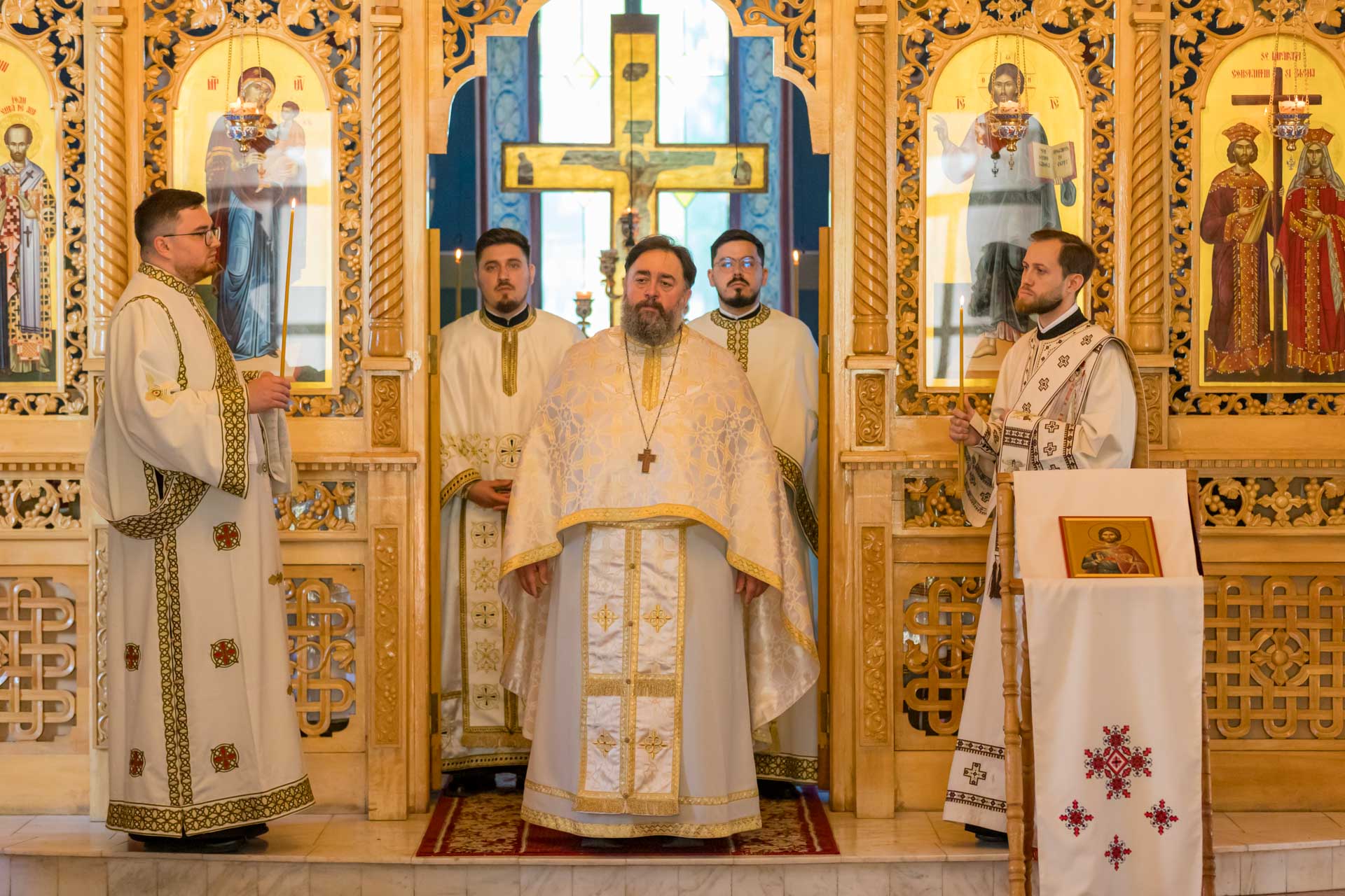 Un deceniu de amintiri: Revederea de 10 ani a promoției 2012-2016, la Seminarul din Iași