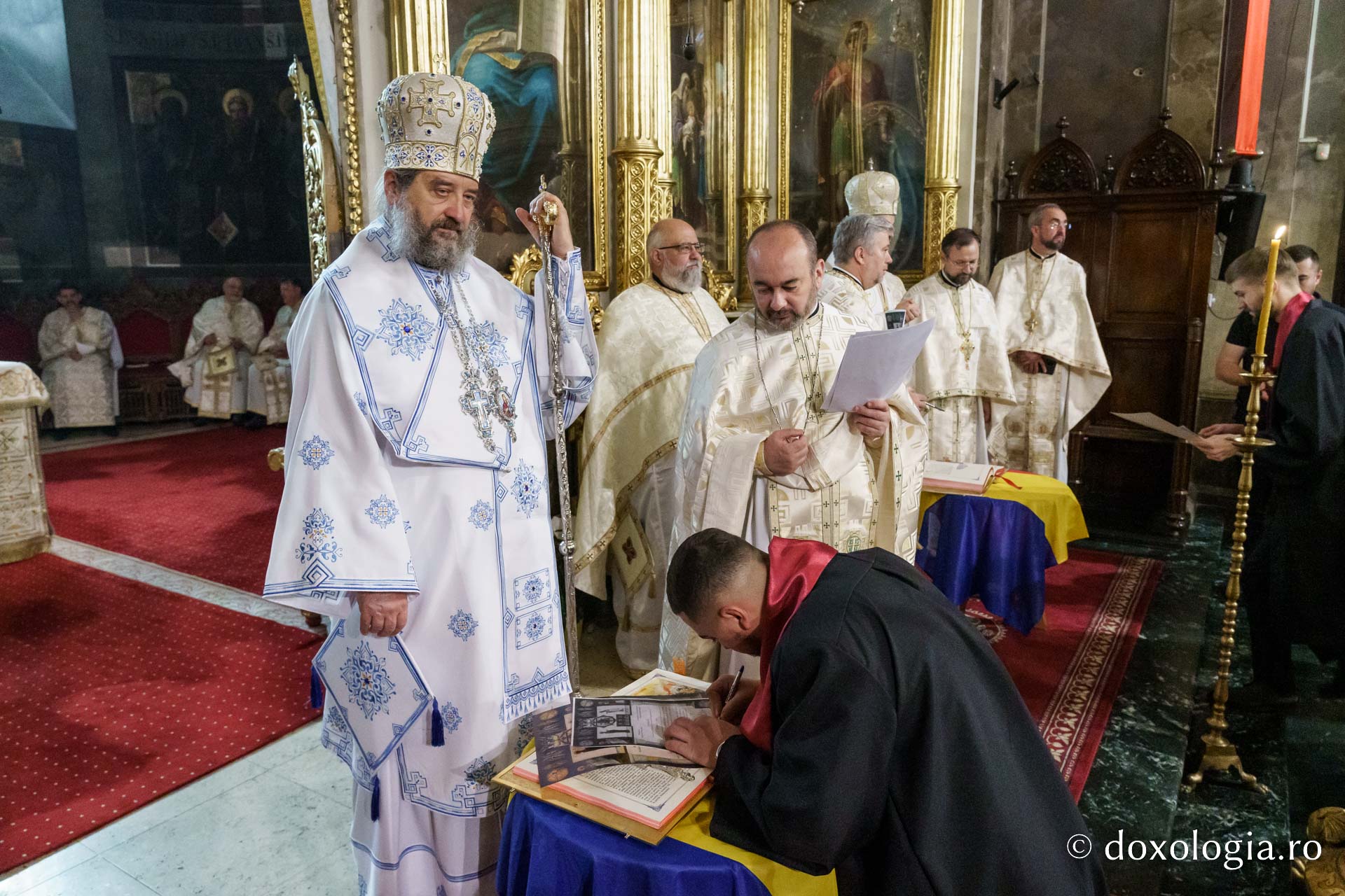 PS Nichifor Botoșăneanul, către absolvenții Facultății de Teologie din Iași: „Jurământul depus astăzi este un chip al rugăciunii, un gând de mulțumire”