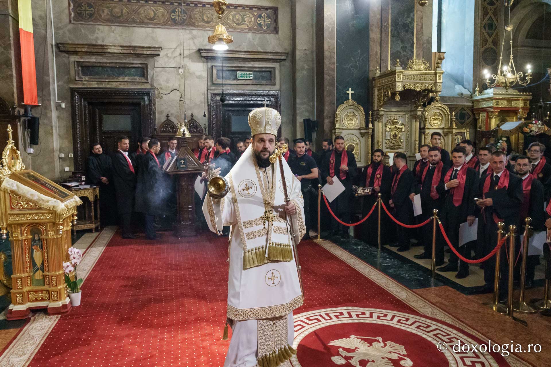 PS Nichifor Botoșăneanul, către absolvenții Facultății de Teologie din Iași: „Jurământul depus astăzi este un chip al rugăciunii, un gând de mulțumire”