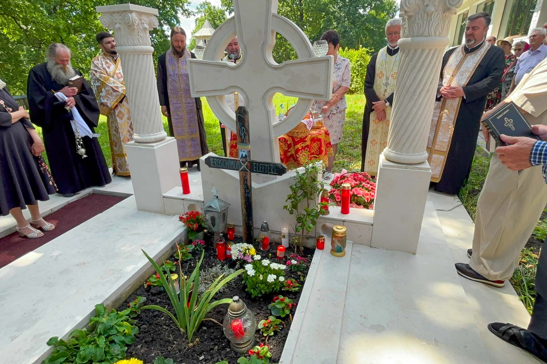 Lansare de carte în memoria părintelui Elefterie de la Schitul Cărbuna