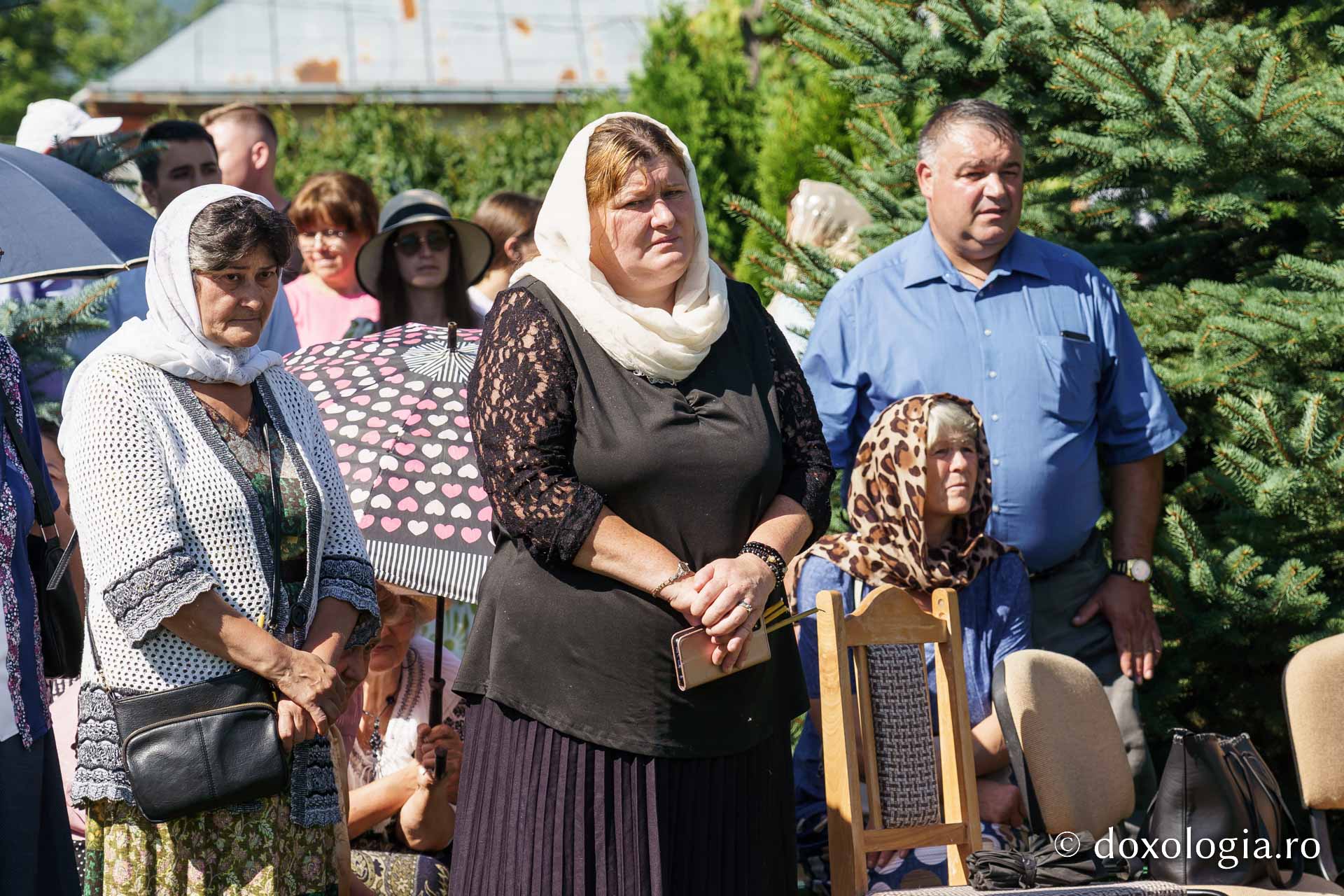 IPS Teofan a resfințit biserica Parohiei Rădeni, închinată Sfântului Mare Mucenic Serghie