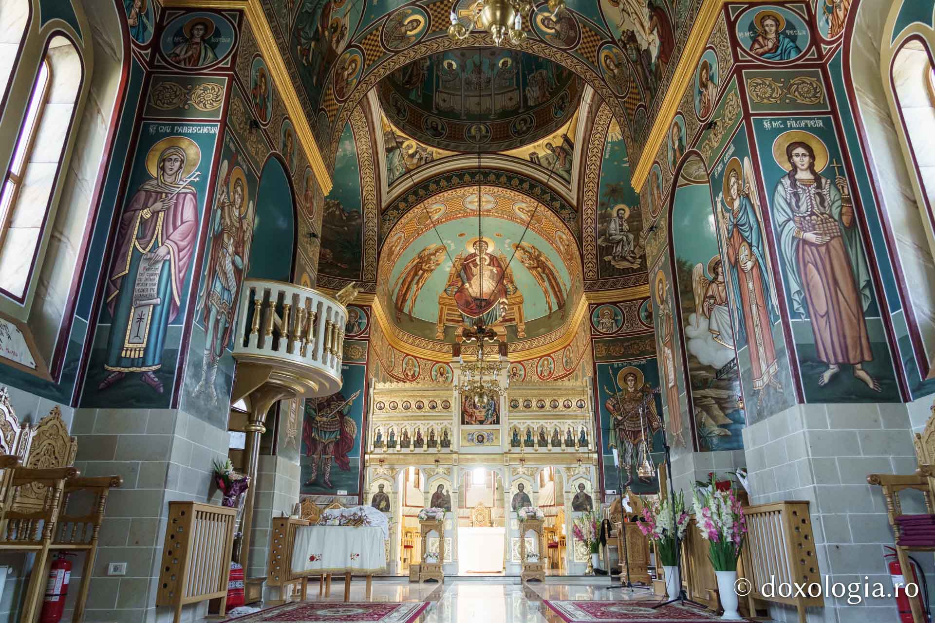 IPS Teofan a resfințit biserica Parohiei Rădeni, închinată Sfântului Mare Mucenic Serghie