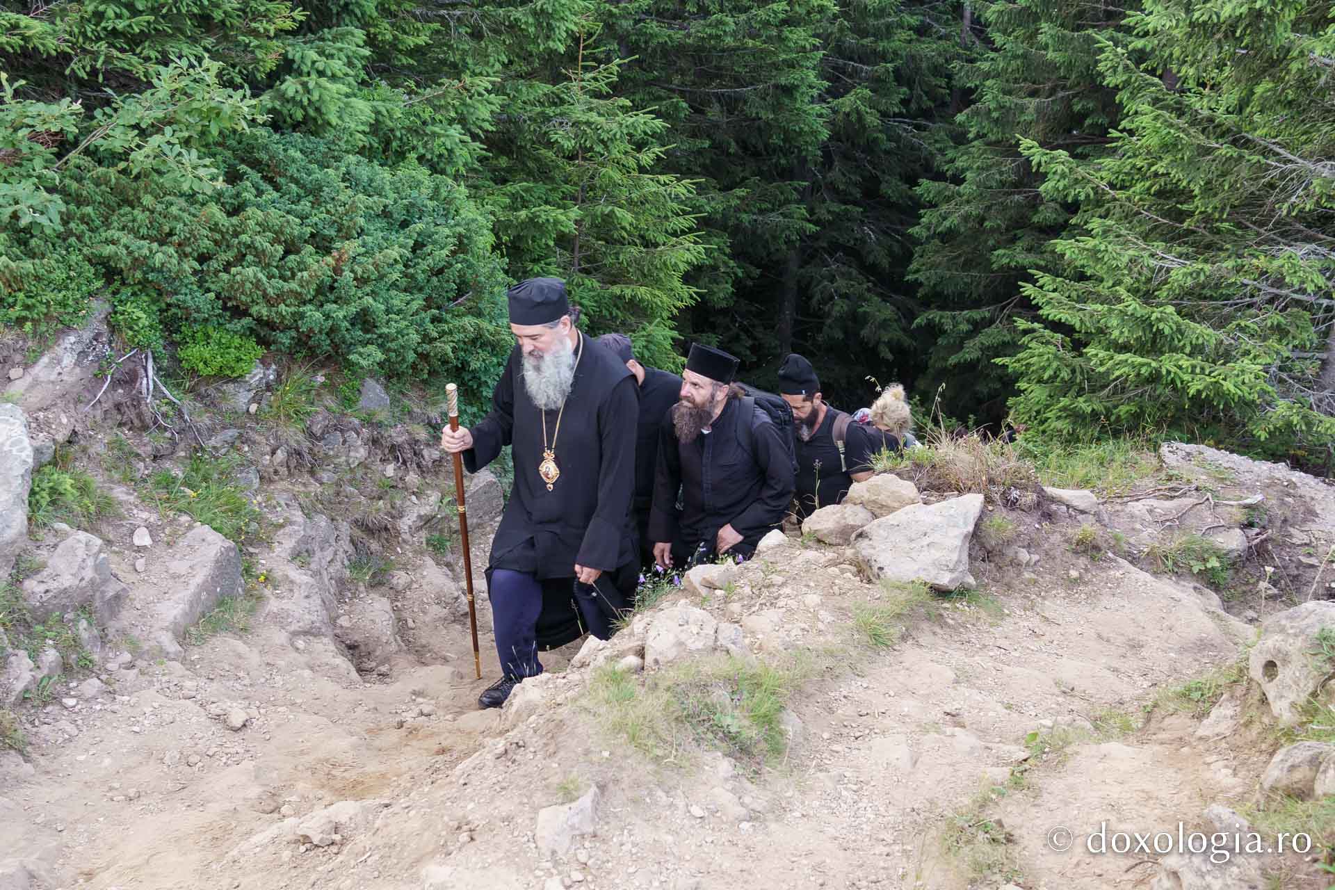 Mănăstirea Ceahlău și-a sărbătorit hramul în prezența a numeroși pelerini